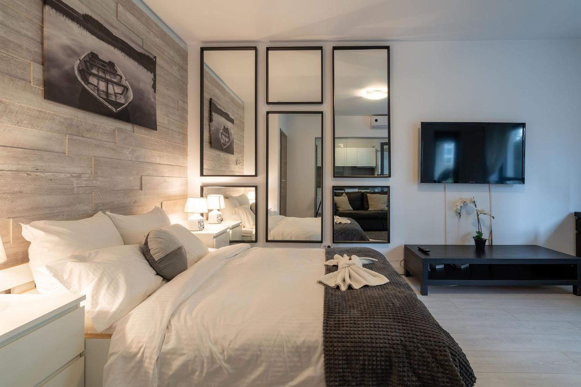 Studio Apartment photo 2