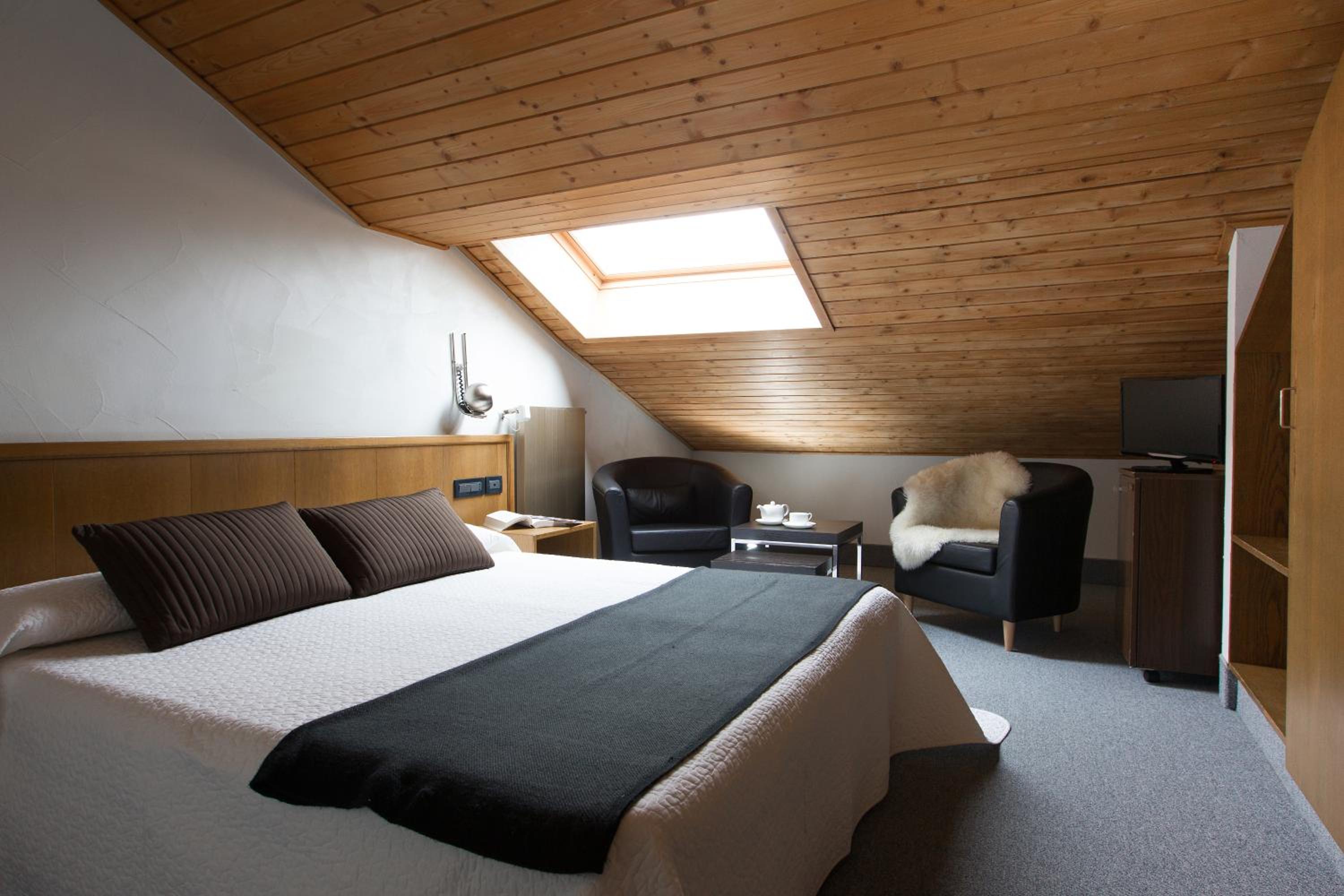 Economy Double or Twin Room - Photo 8
