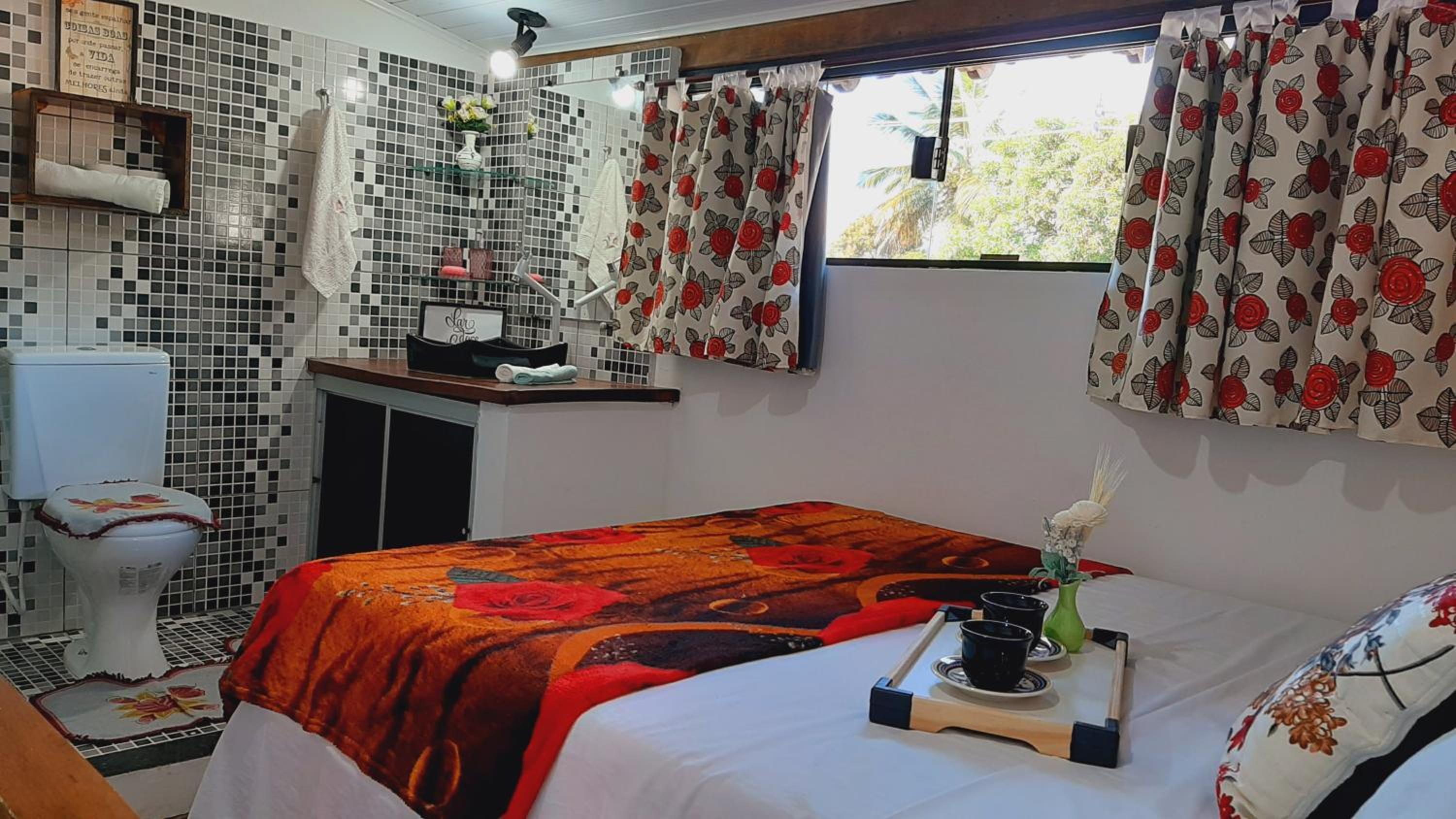 One-Bedroom House photo 2