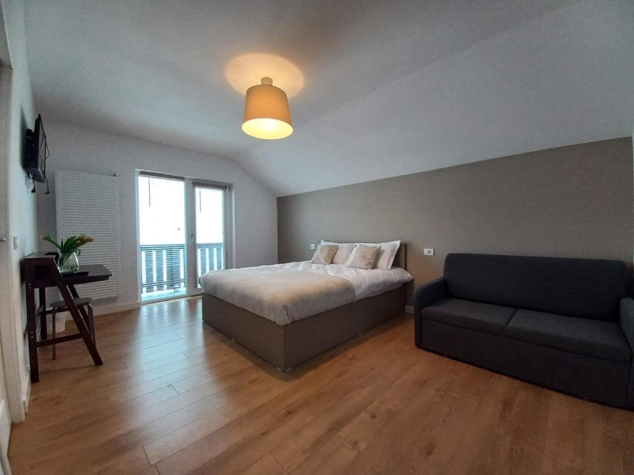 Family Room with Balcony photo 2