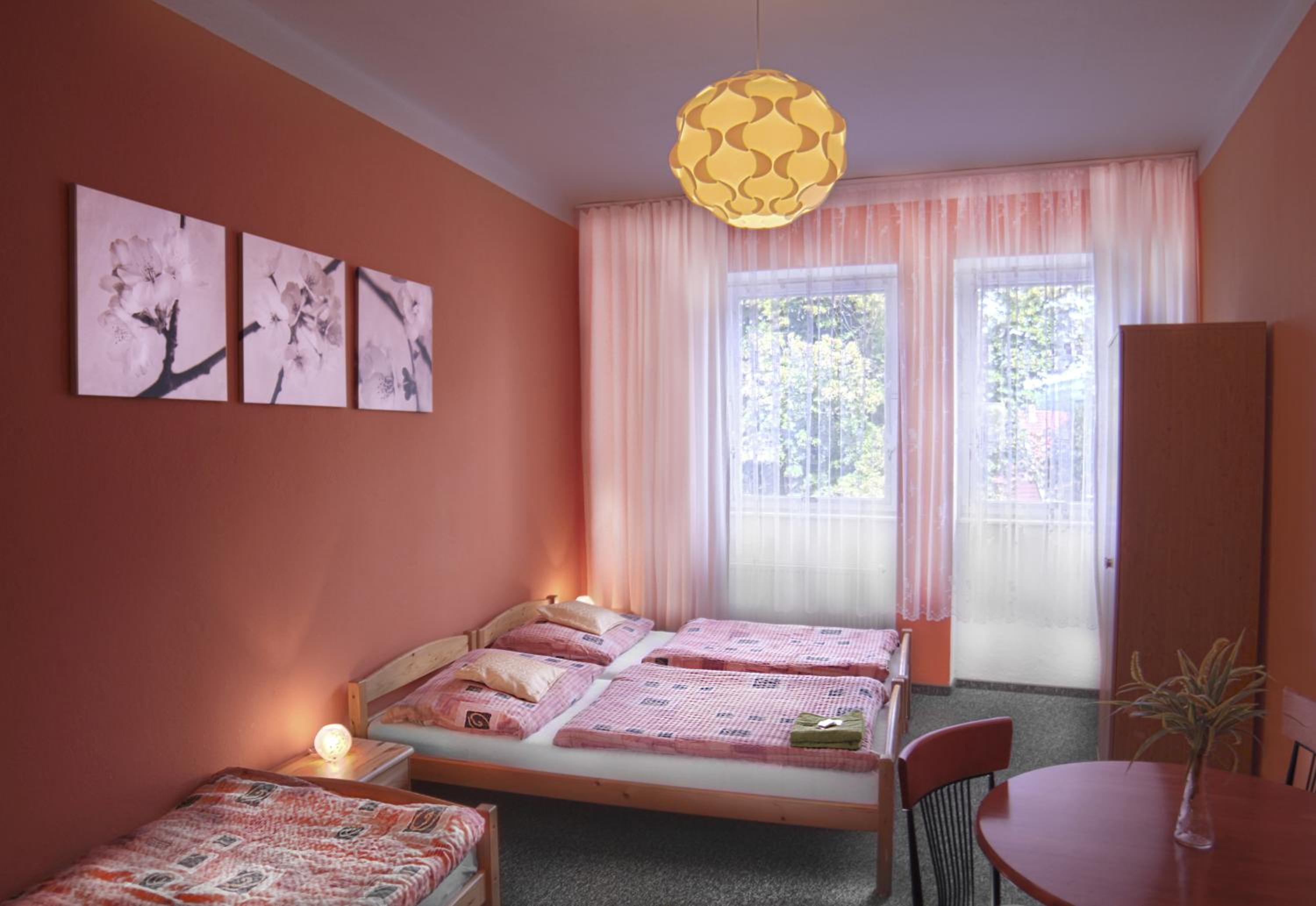 Triple Room - Photo 1