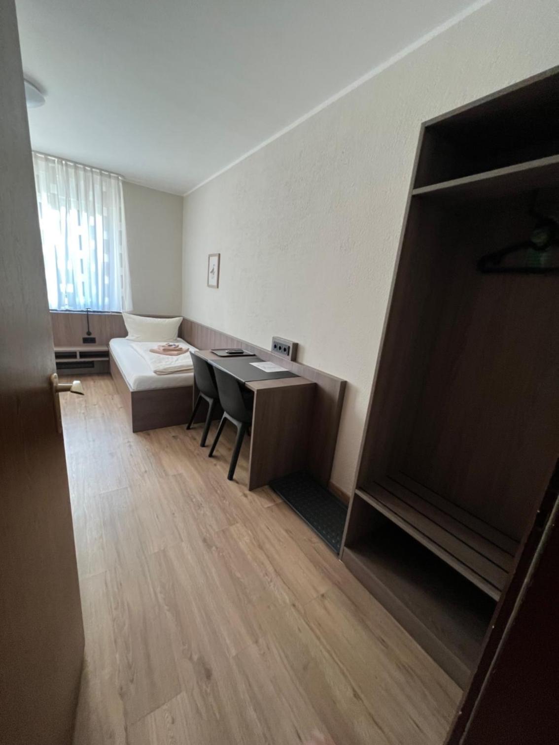 Twin Room photo 2