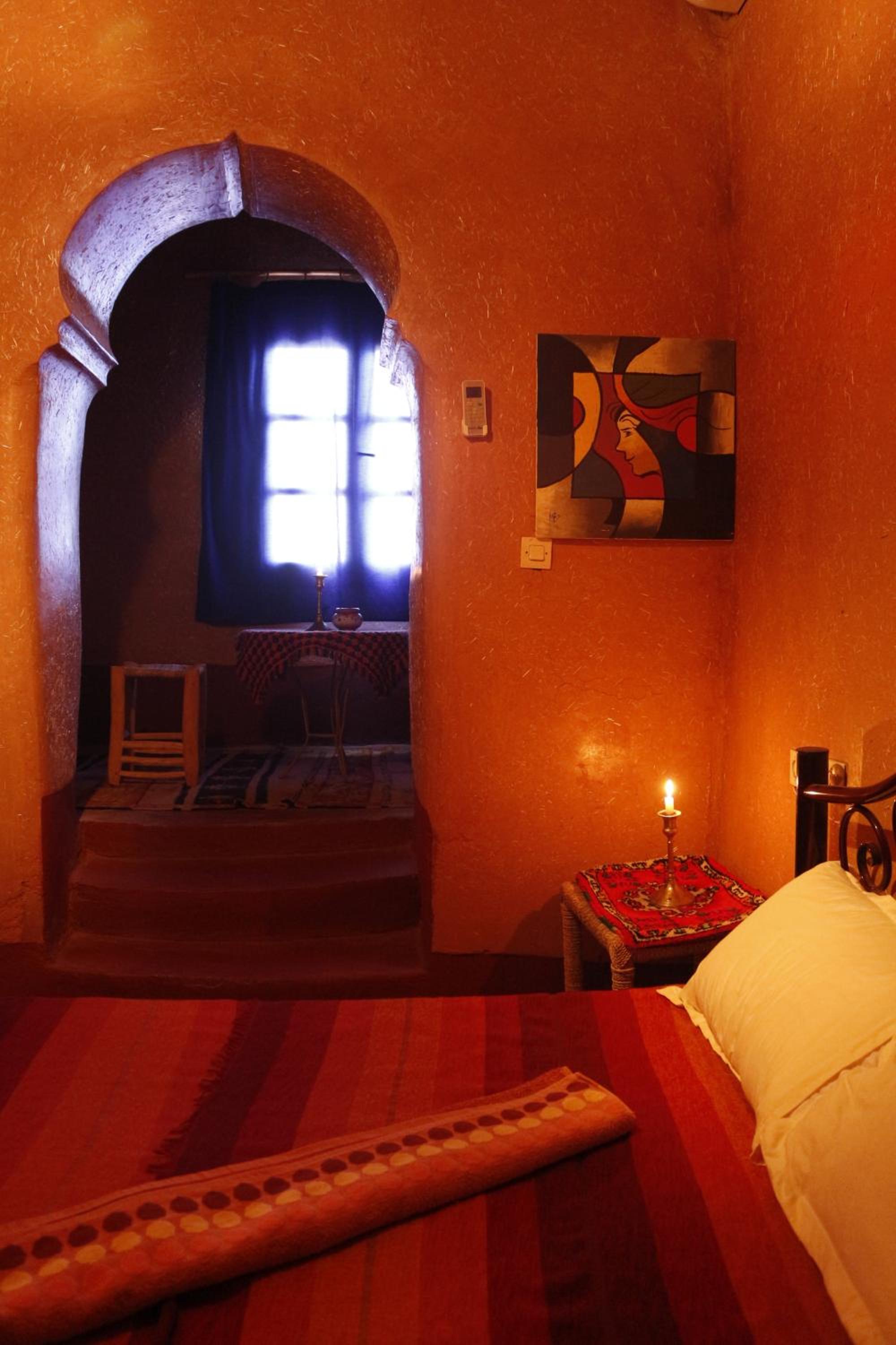 Large Double Room - Photo 1