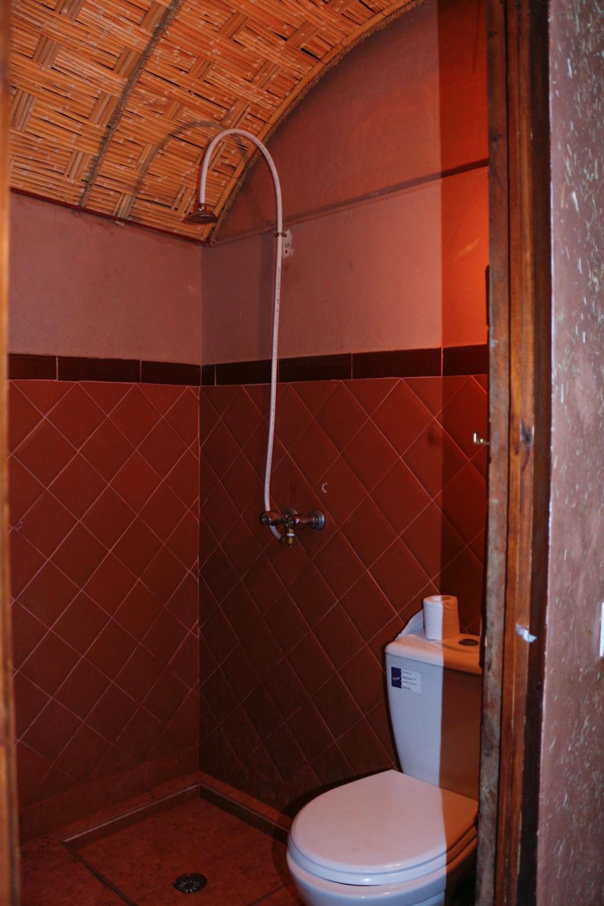 Family Room with Private Bathroom - Photo 36
