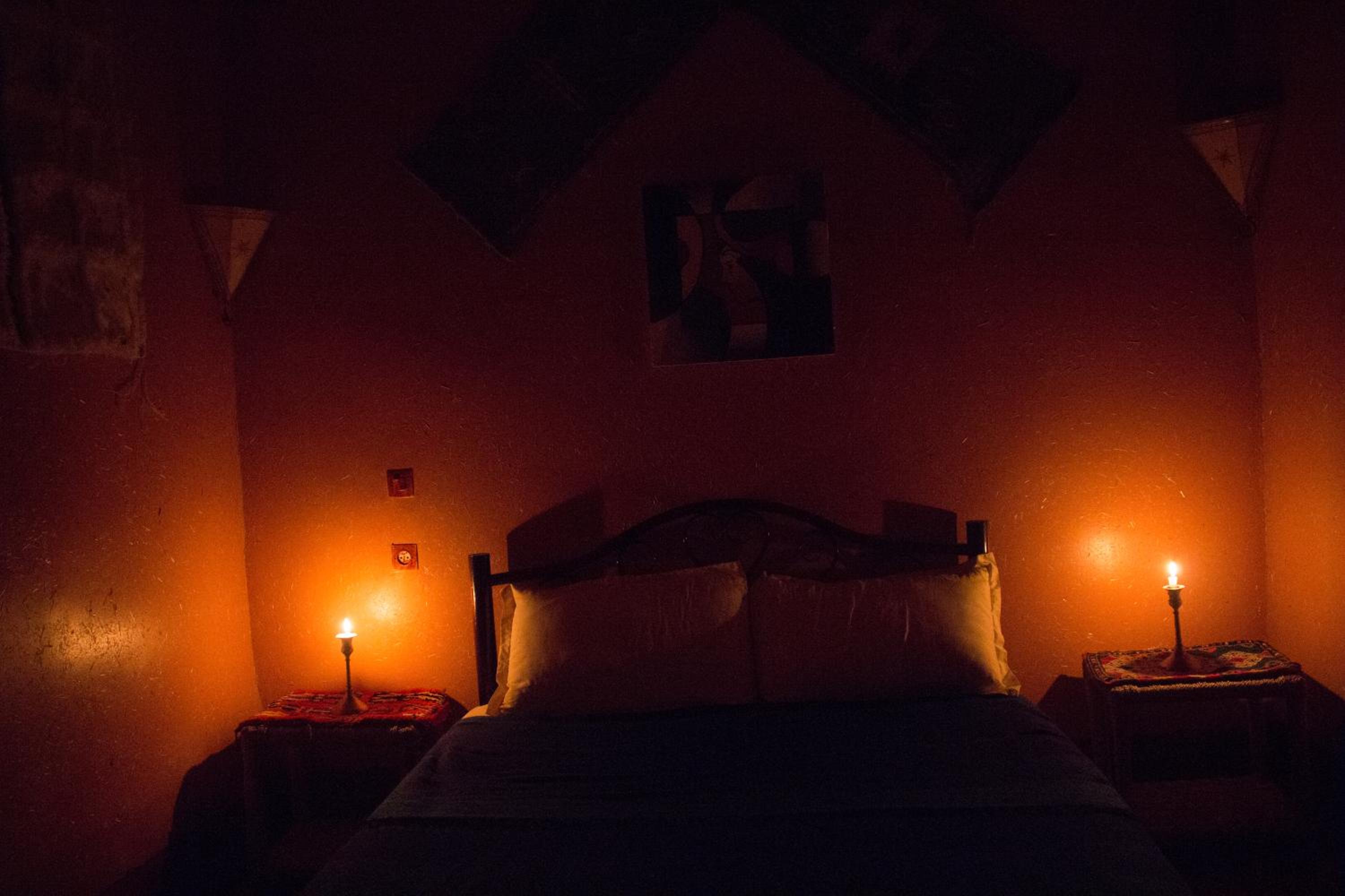 Double Room with Private Bathroom - Photo 12