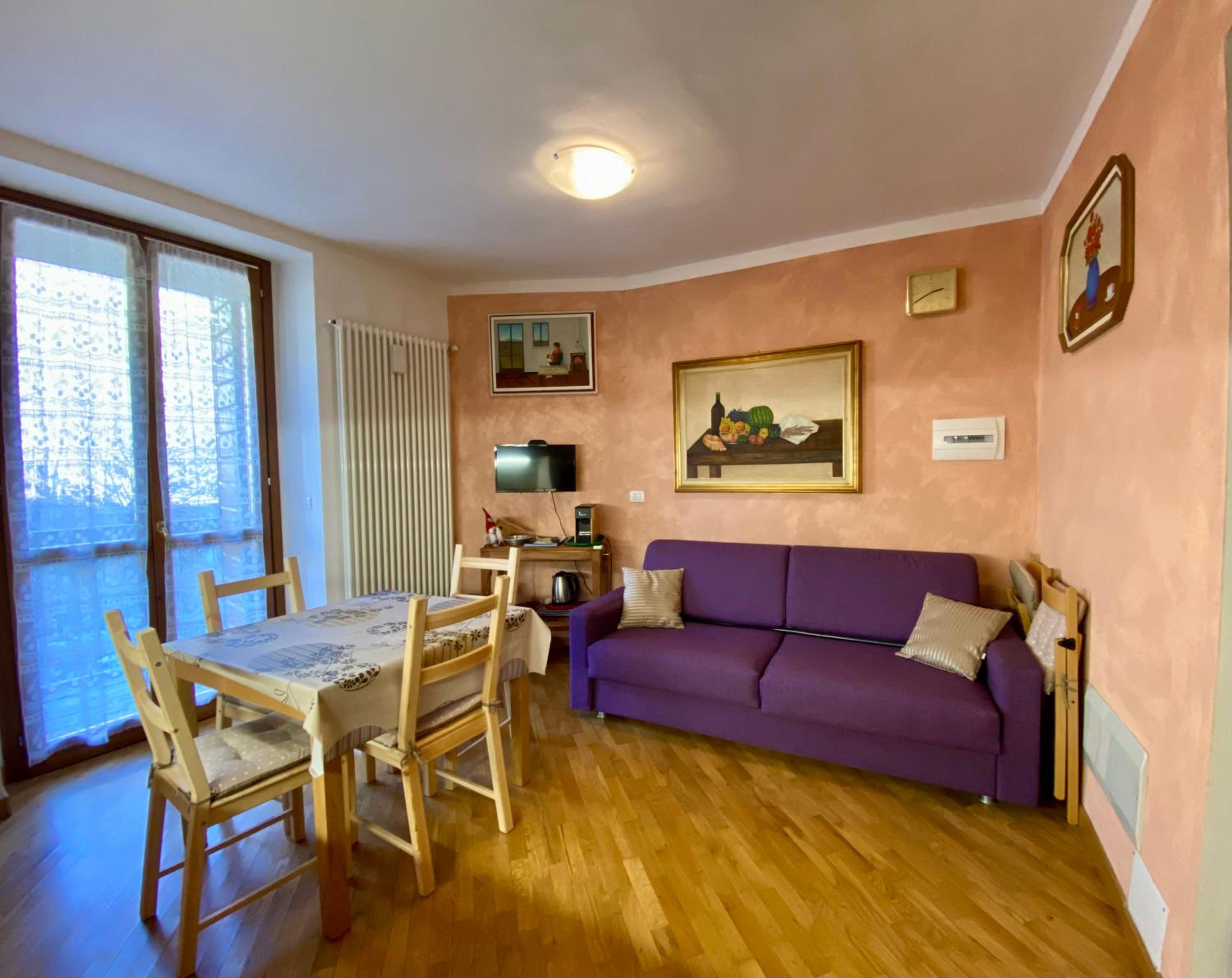 One-Bedroom Apartment