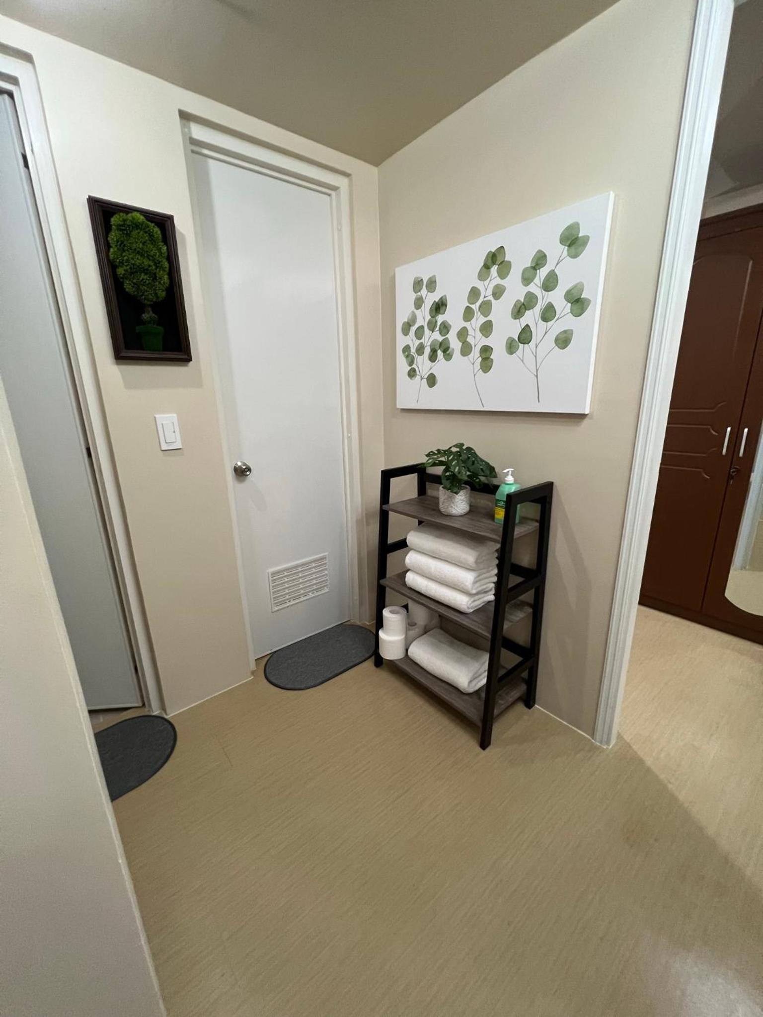 Two-Bedroom Apartment - Photo 7