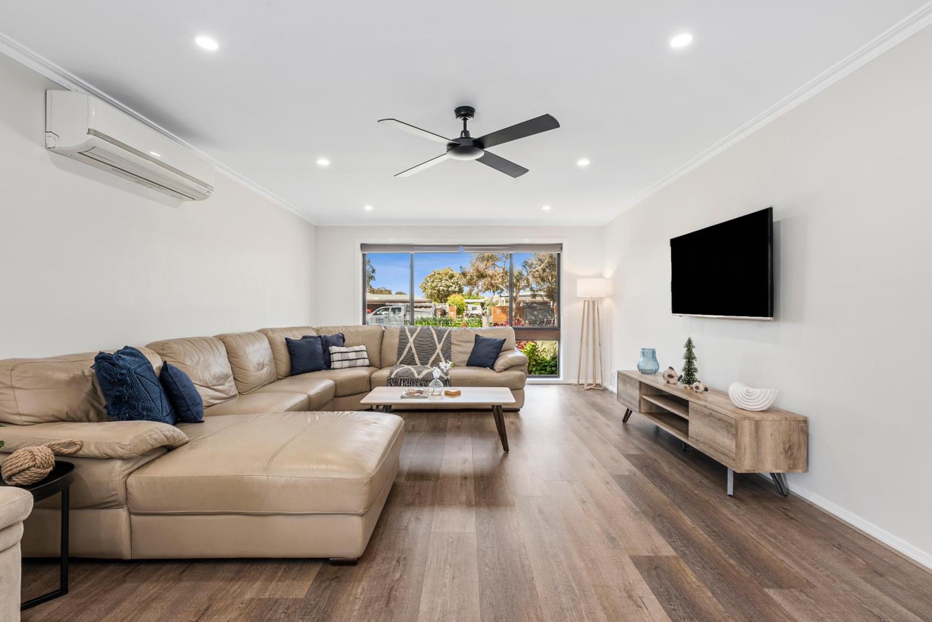 Three-Bedroom House photo 1