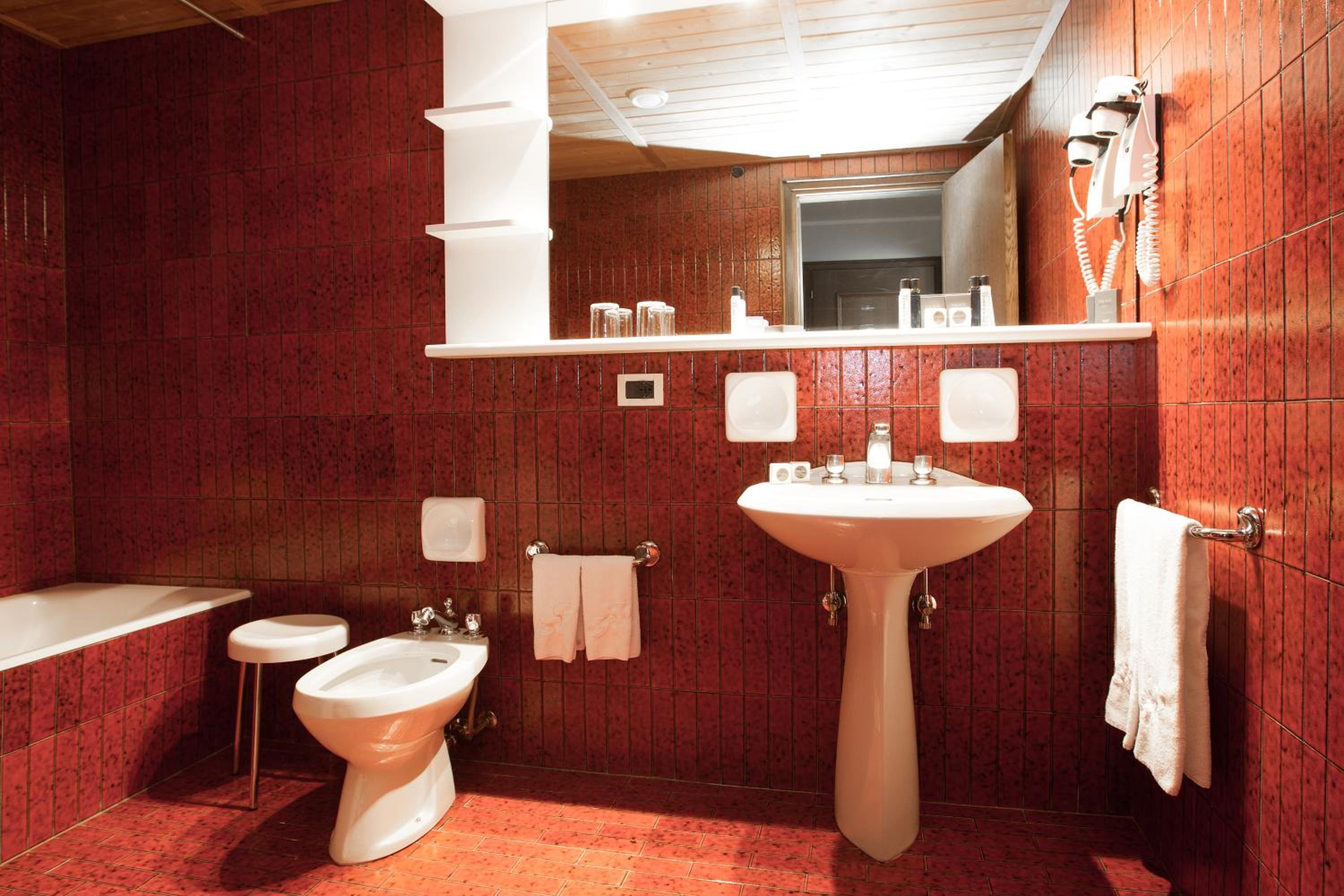 Classic Double or Twin Room - Photo 6