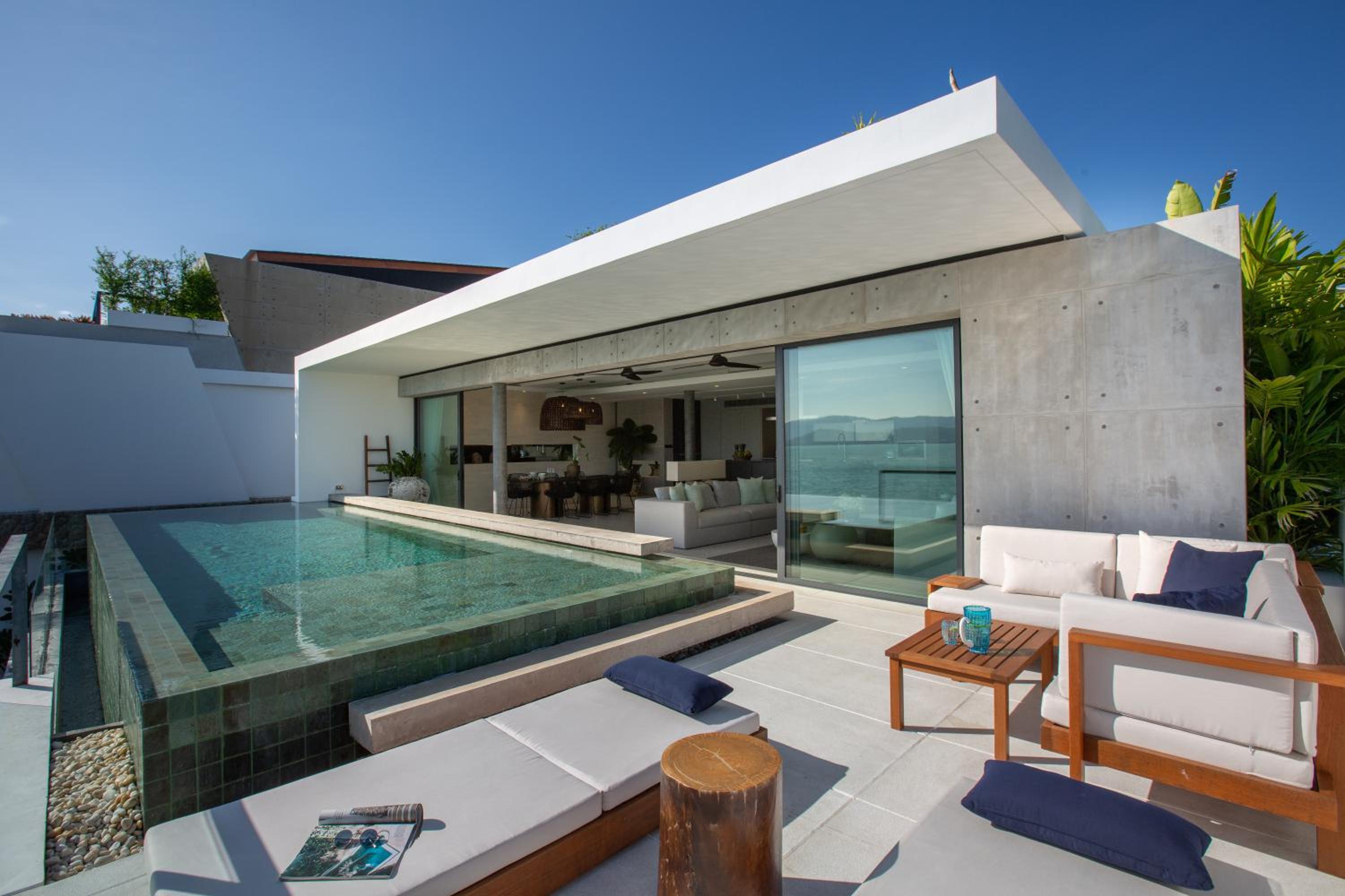 Villa with Sea View - Photo 17