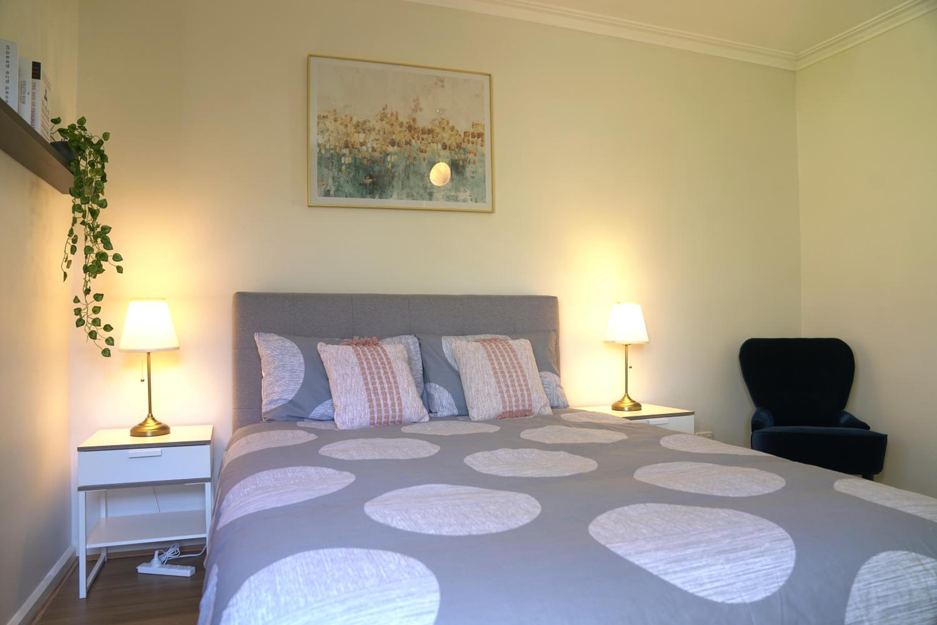 Four-Bedroom House photo 1