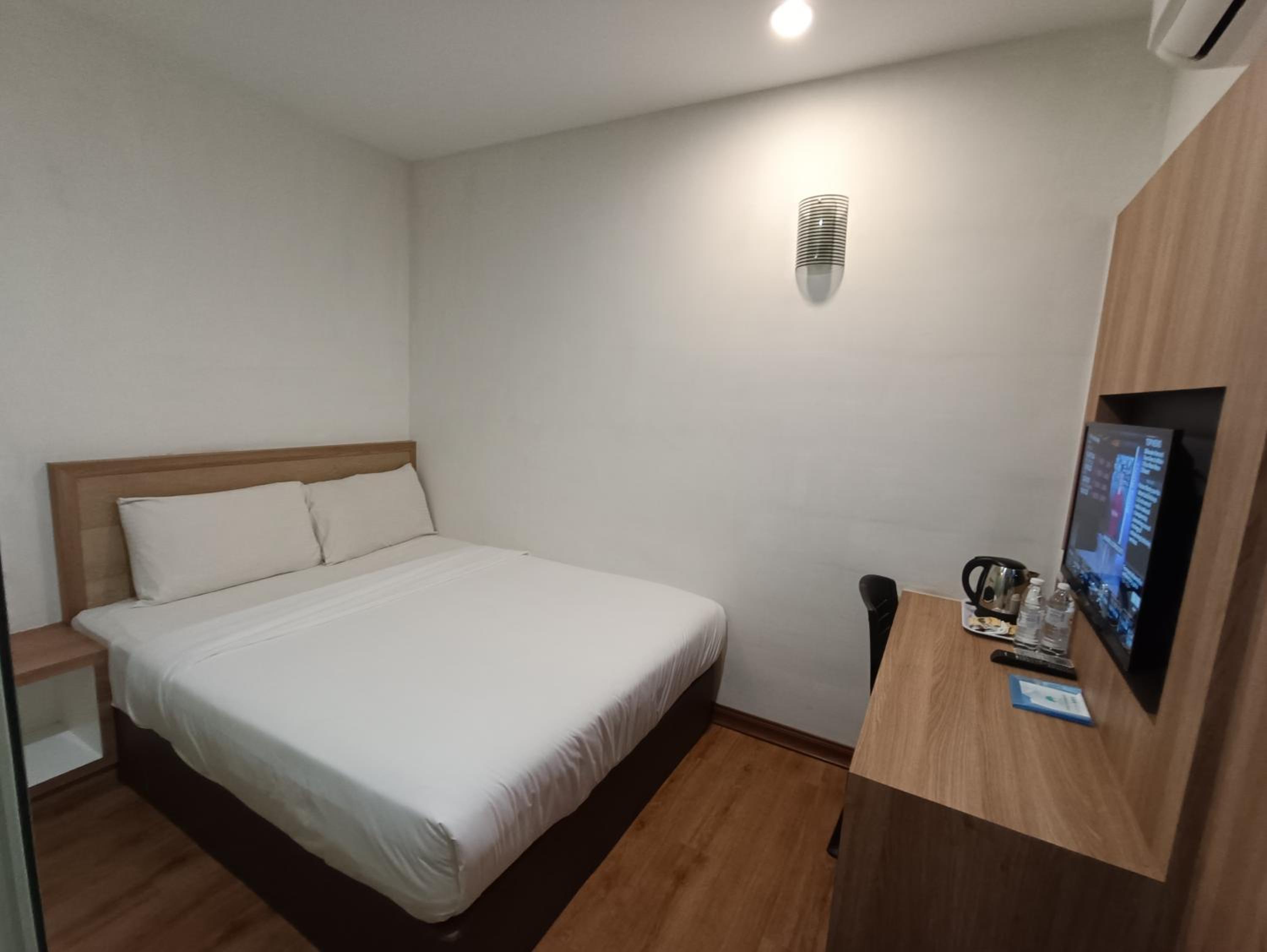 Deluxe Double Room photo 2