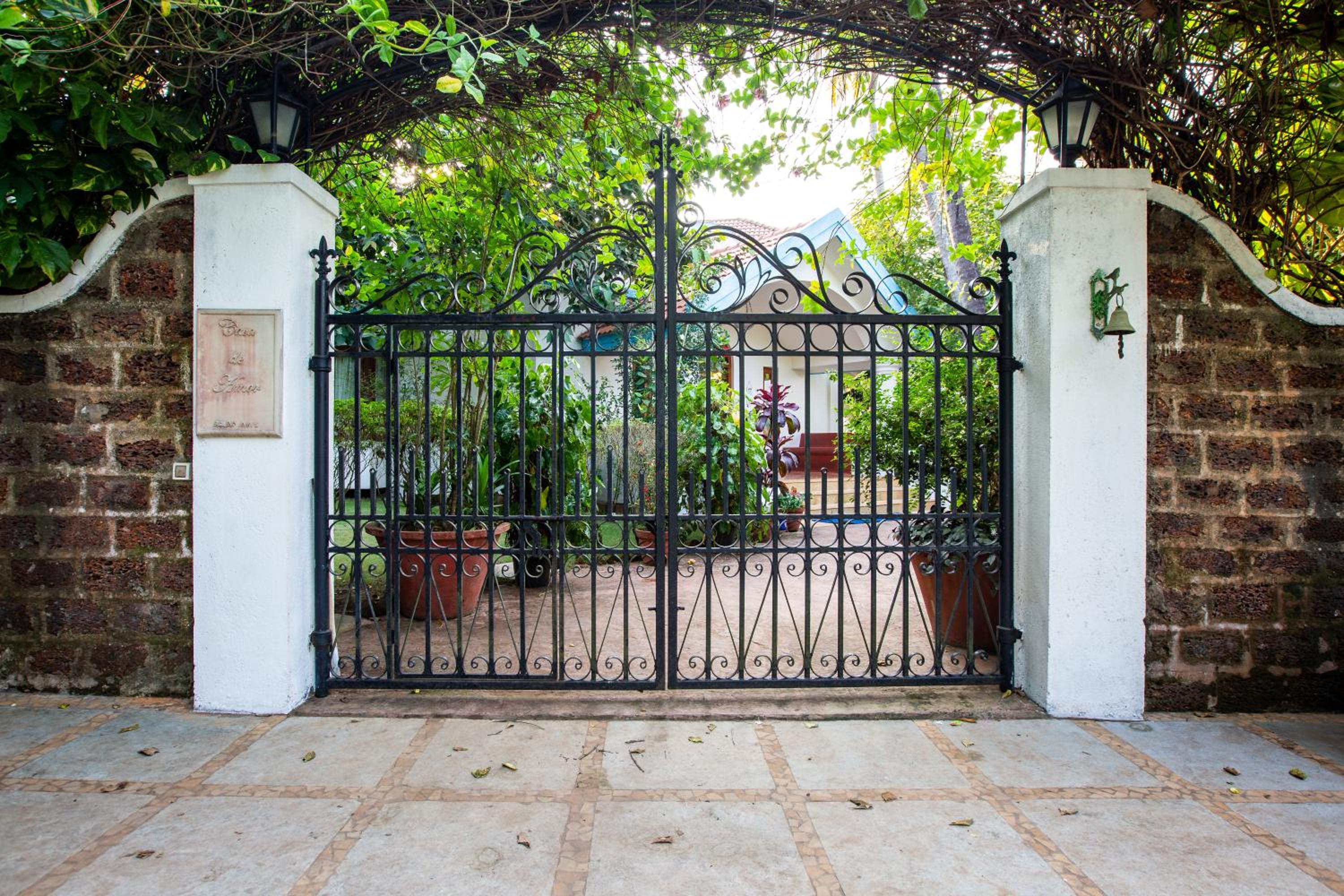 Villa photo 2