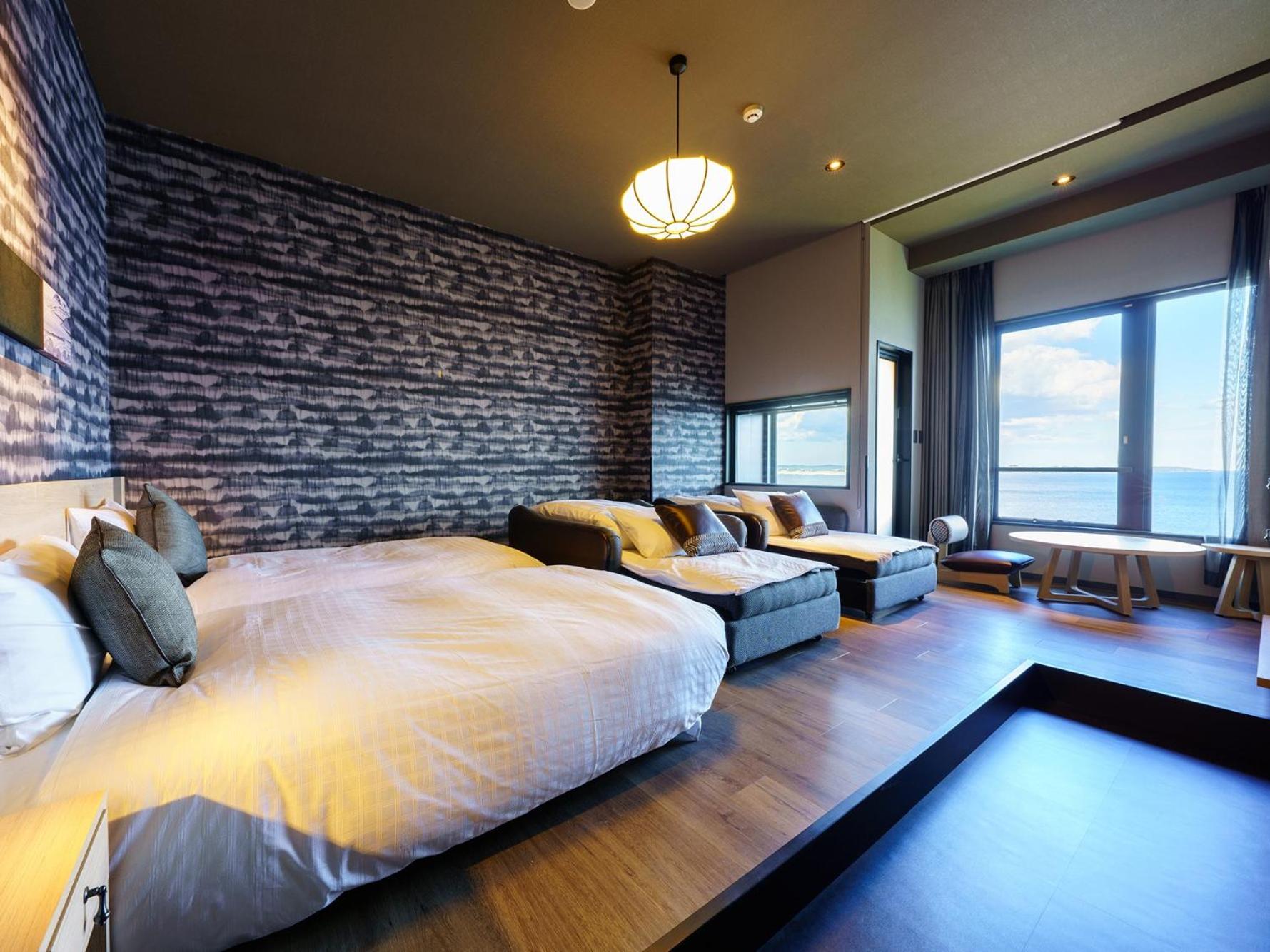 Executive Twin Room with Sea View - Non-Smoking - Photo 1