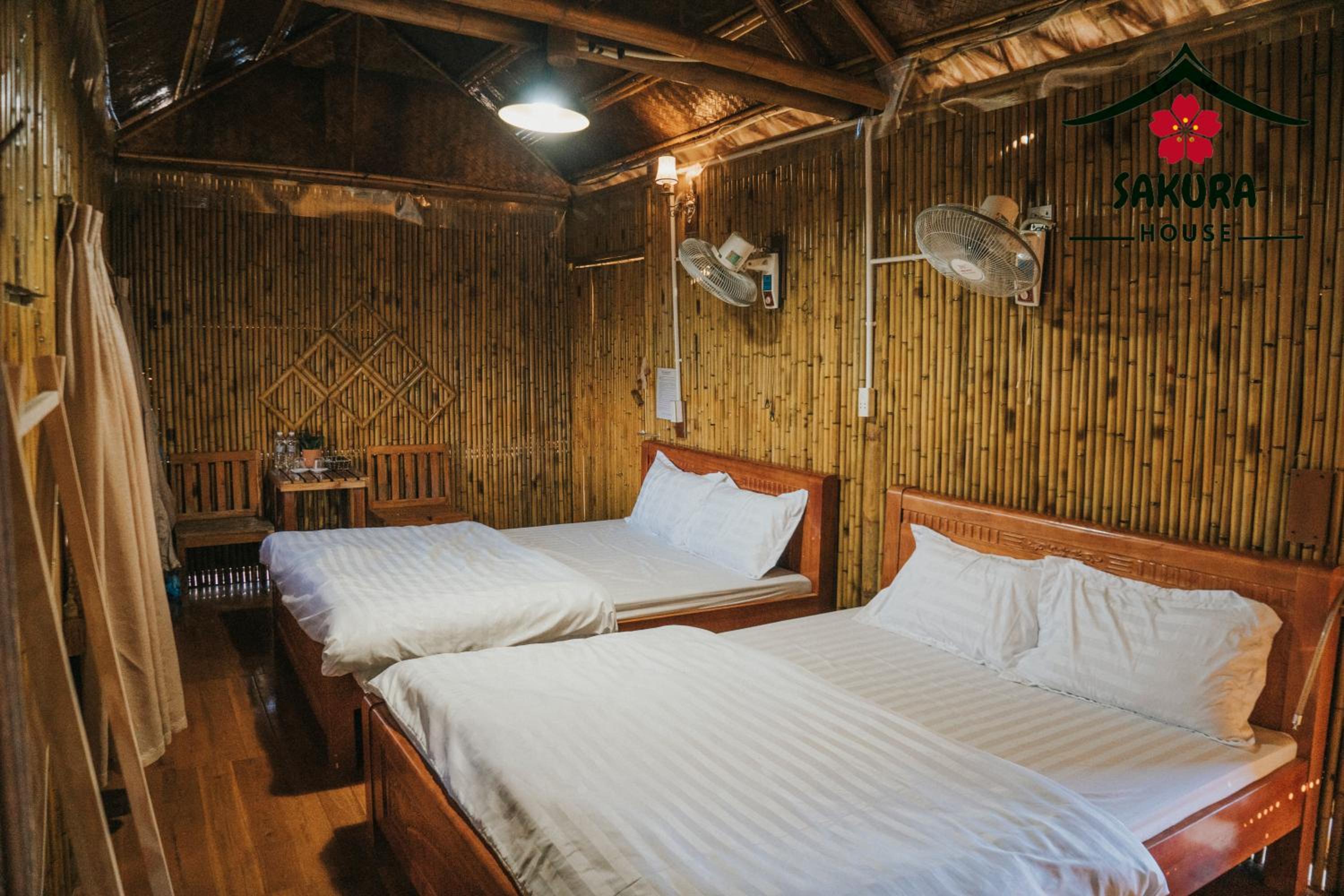 Quadruple Room with Mountain View photo 1