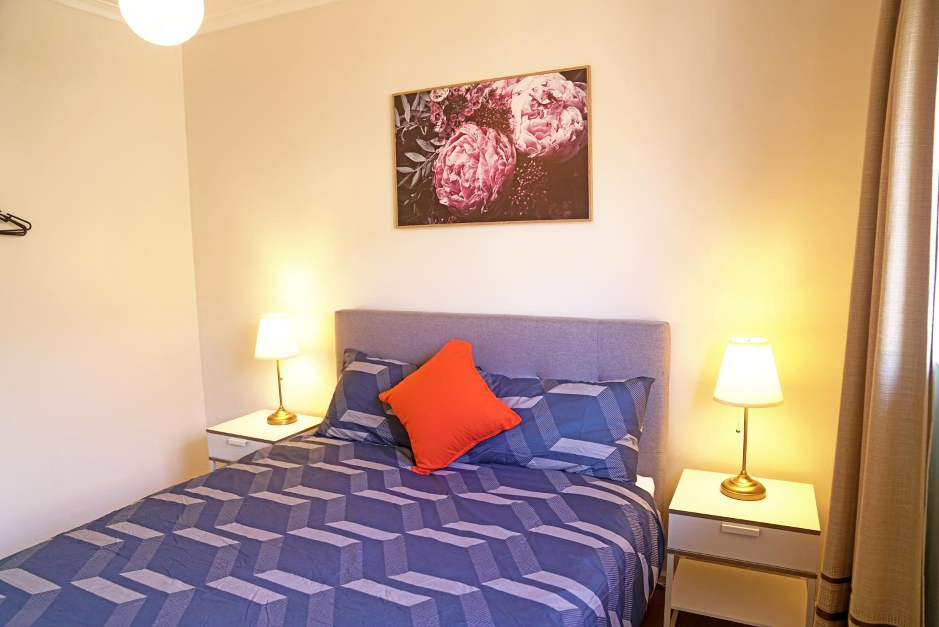 Four-Bedroom House photo 2