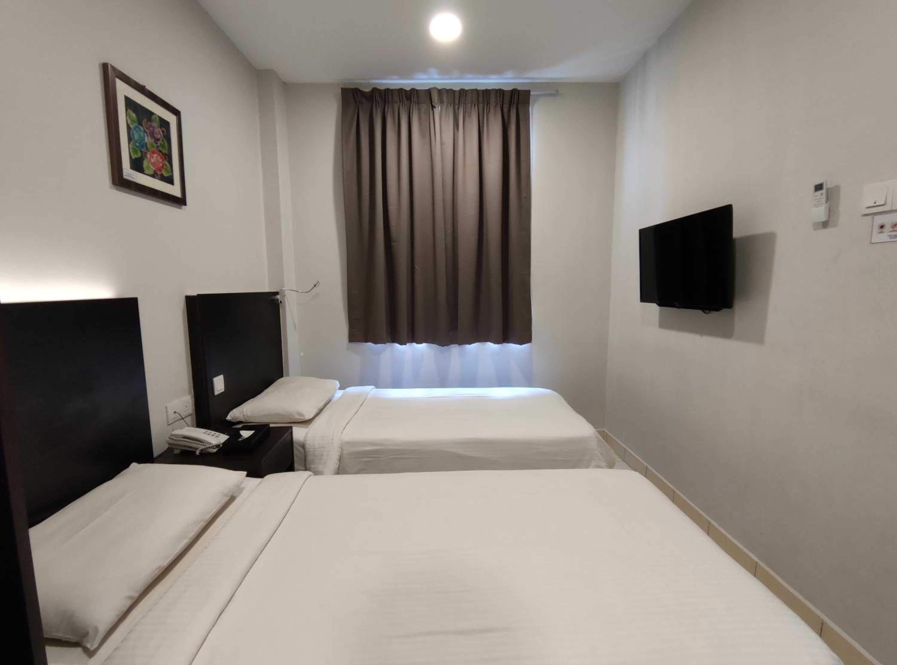 Standard Twin Room photo 2