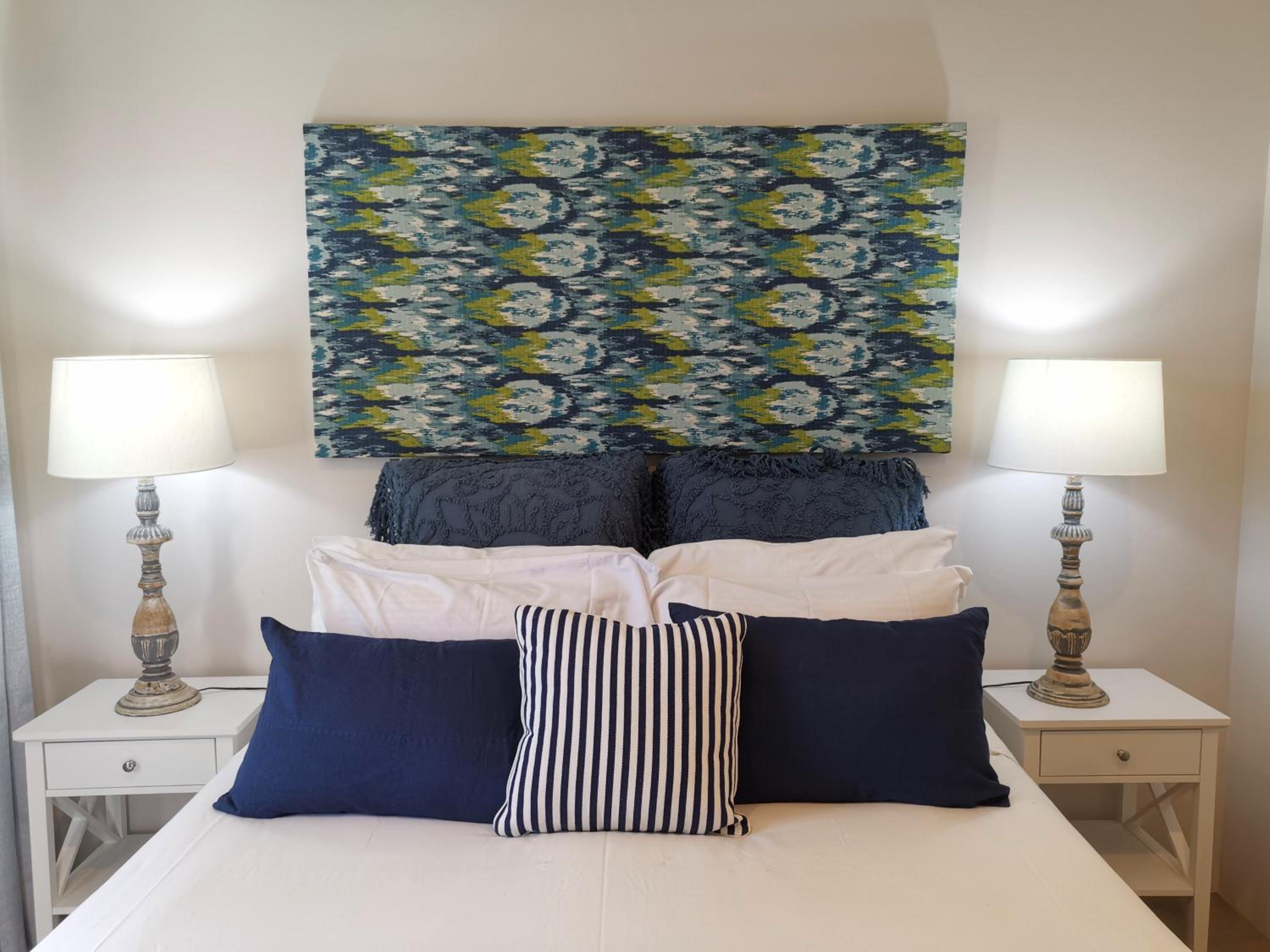 Deluxe One-Bedroom Apartment