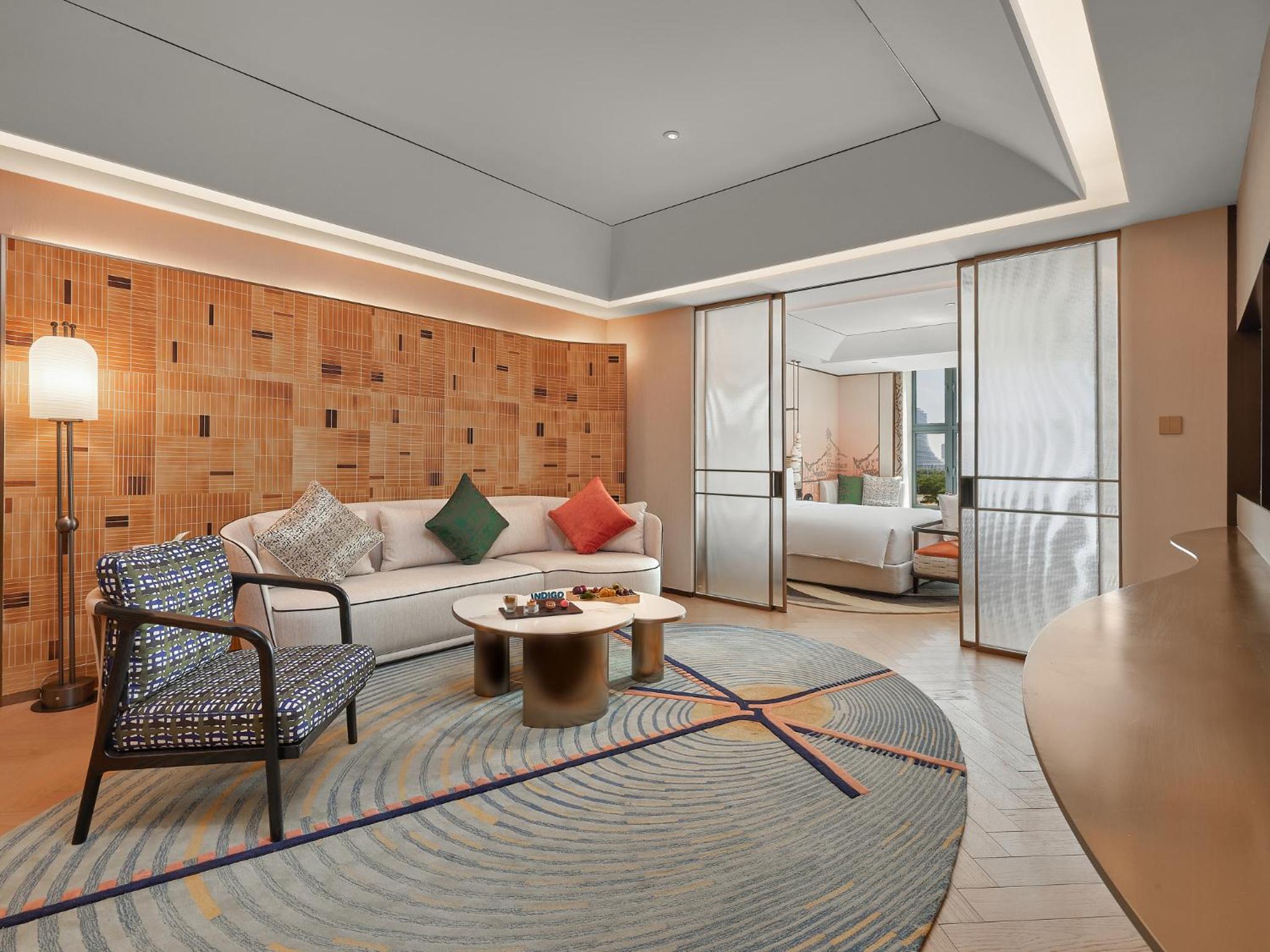 One-Bedroom Suite - Photo 1