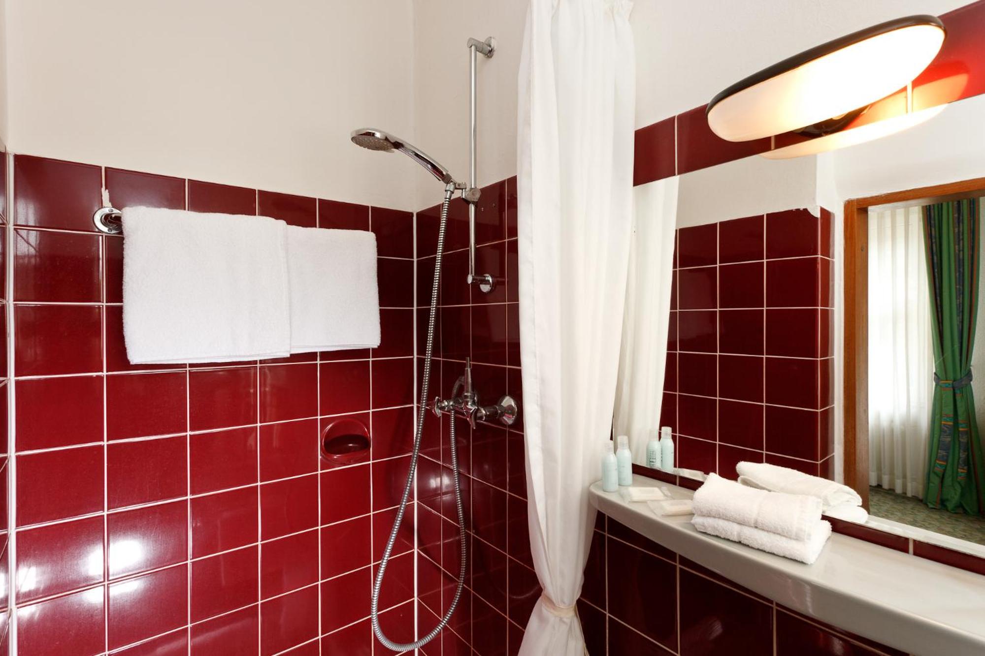 Business Double Room - Photo 4