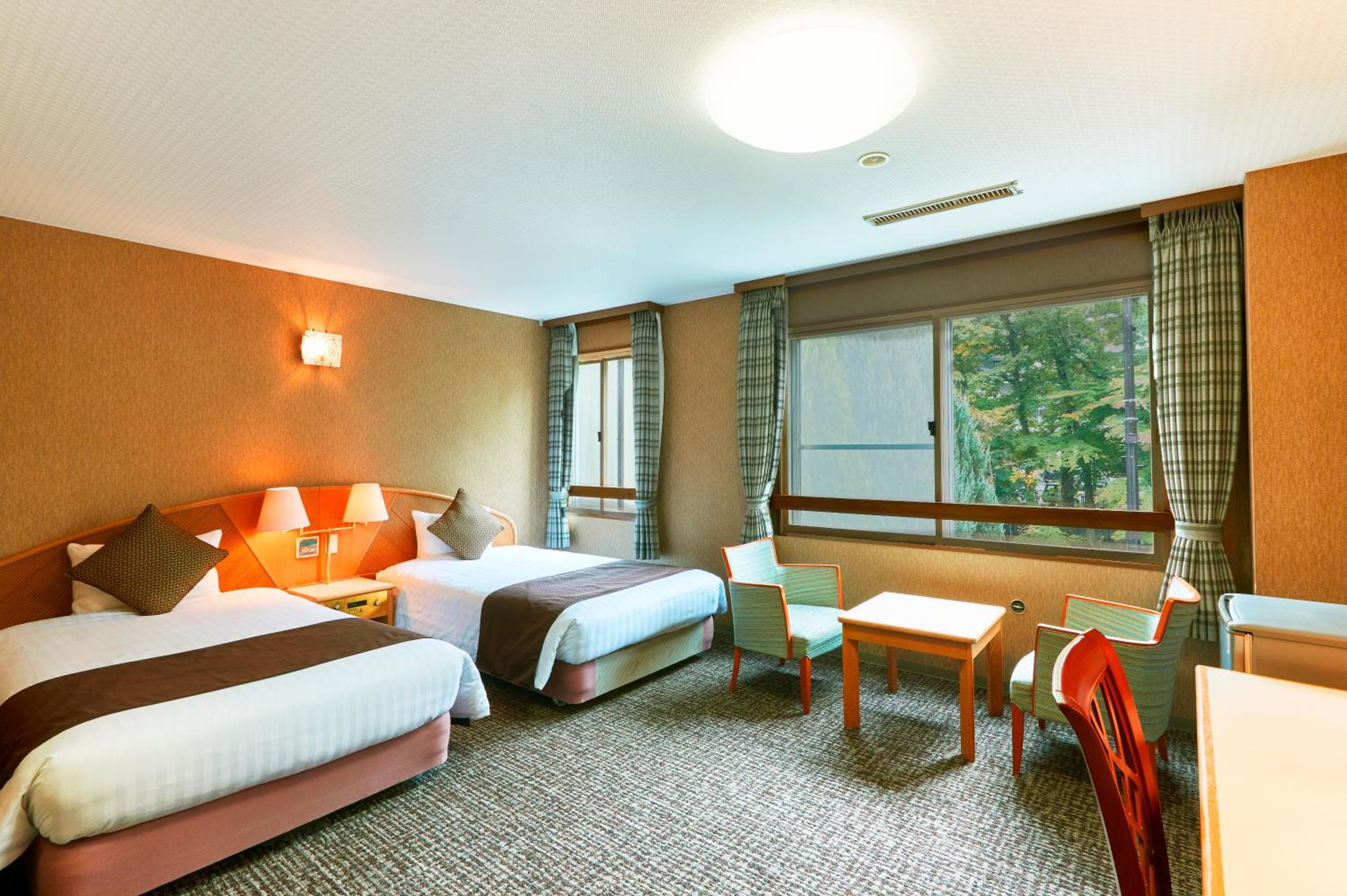 Twin Room (With Private Bath) photo 2