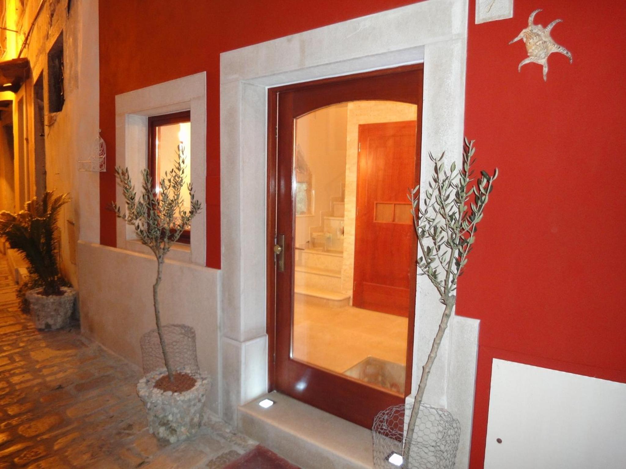 Apartment - Ground Floor - Photo 4