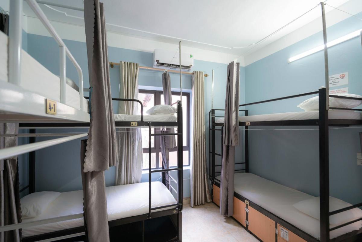 6-Bed Mixed Dormitory Room photo 2