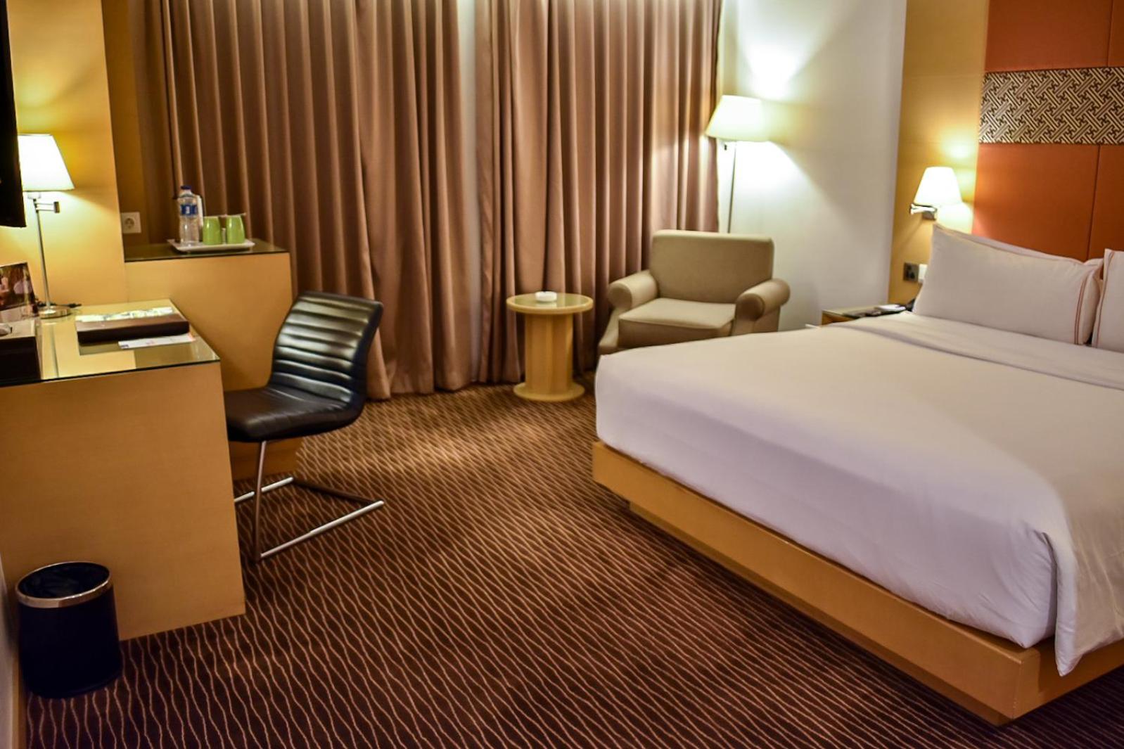 Superior King Room