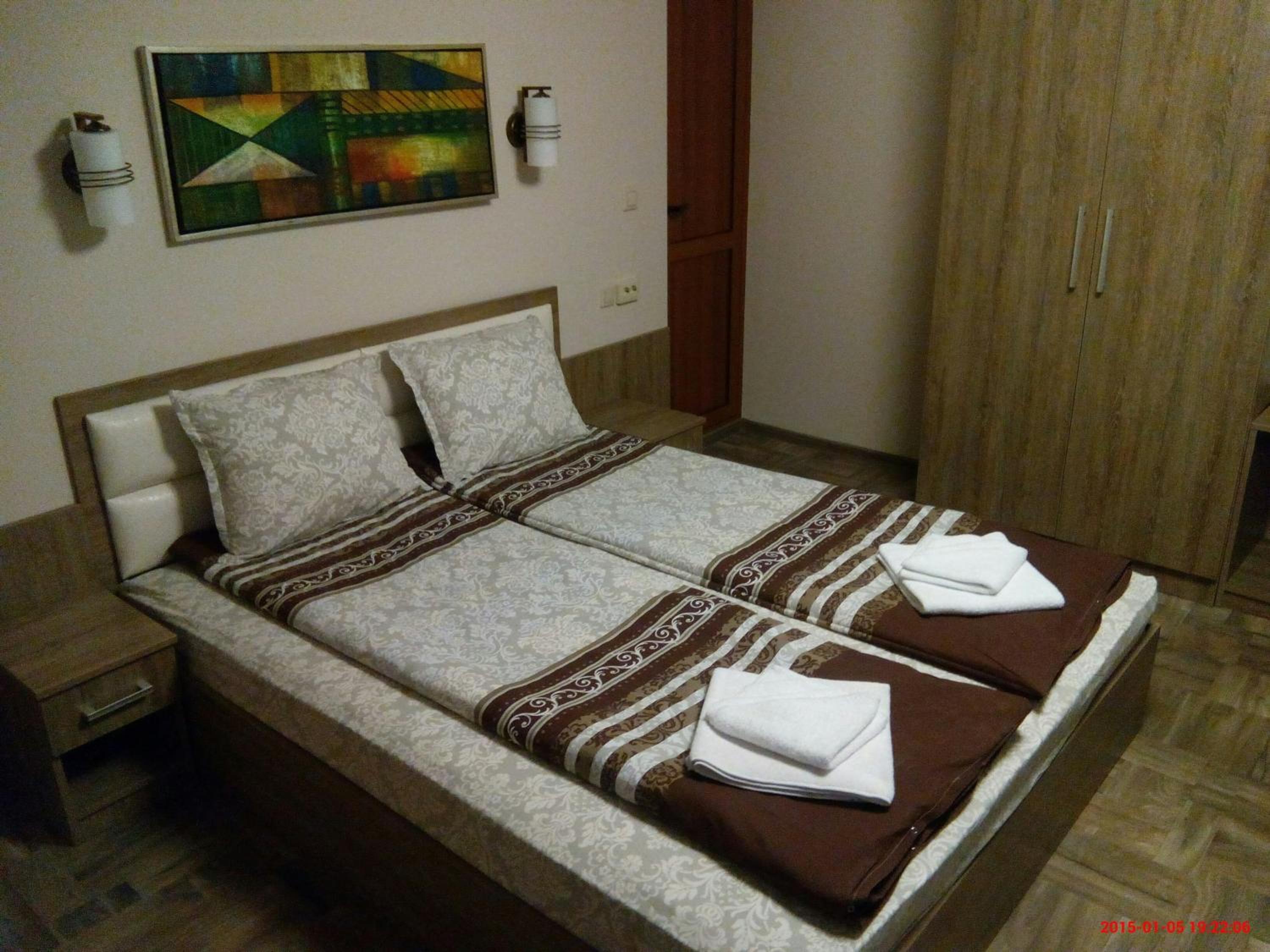 Two-Bedroom Suite with Mountain View photo 1
