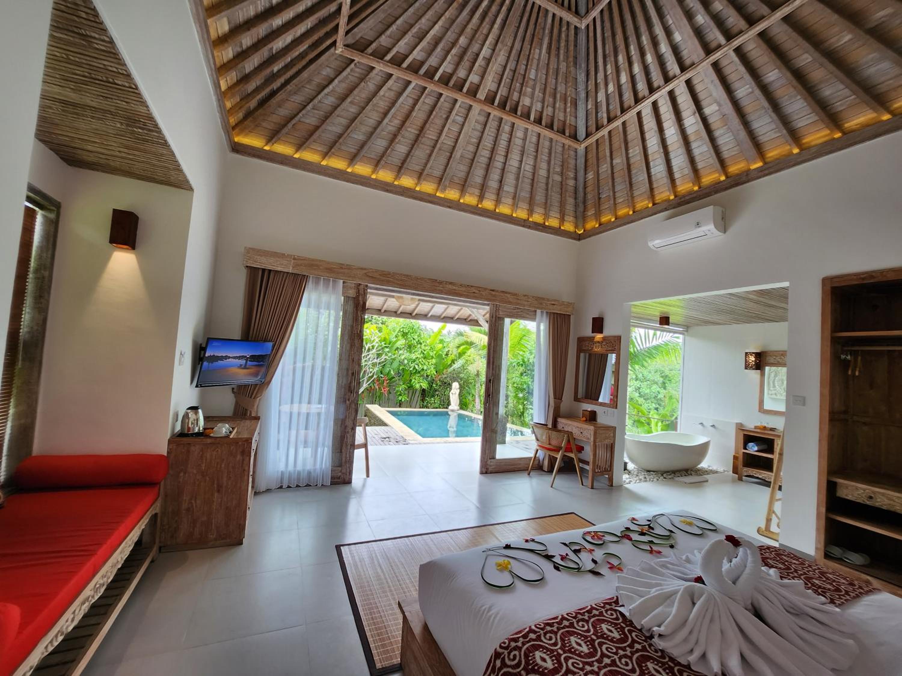 Luxury Villa - Photo 41