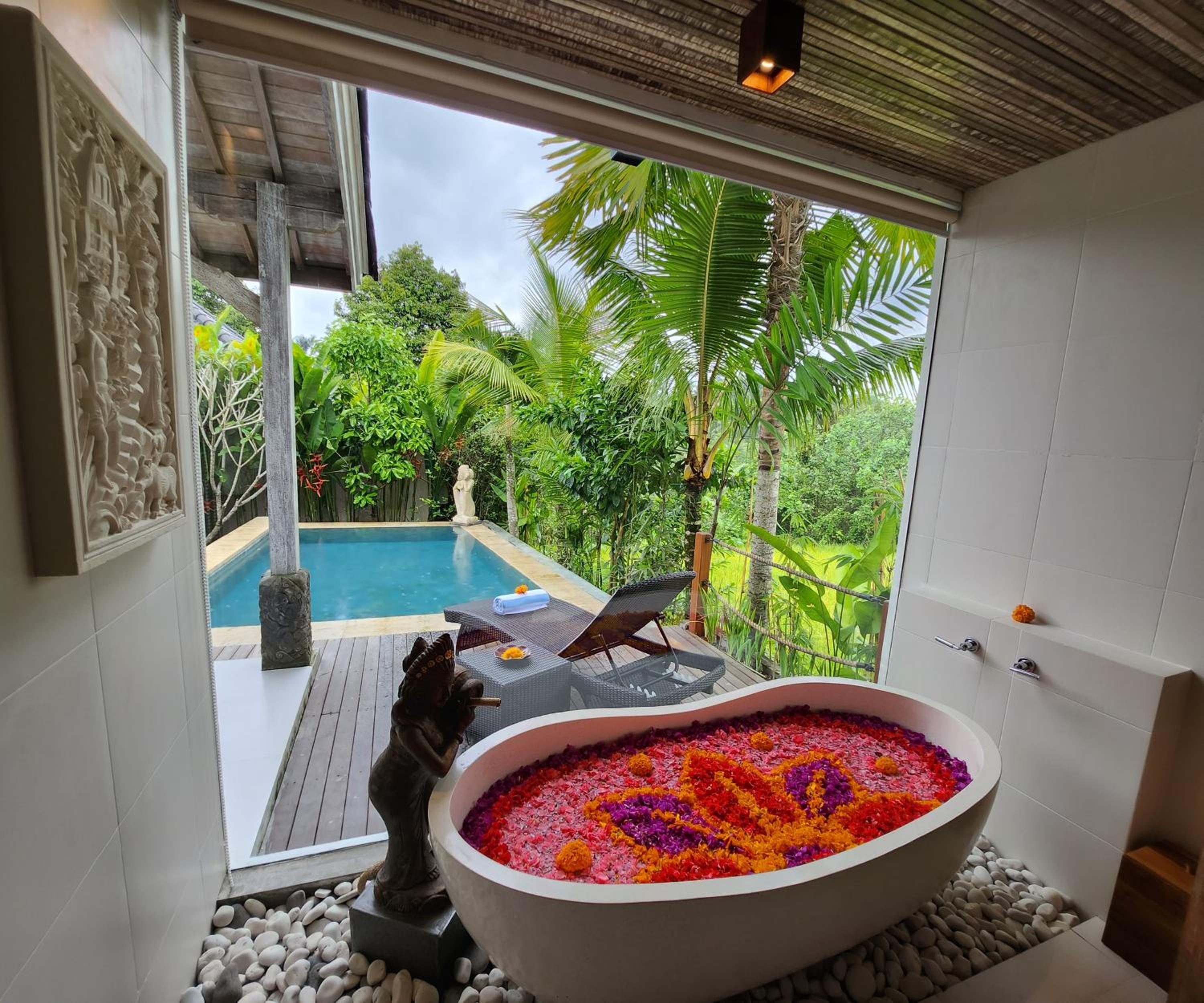 Luxury Villa - Photo 28