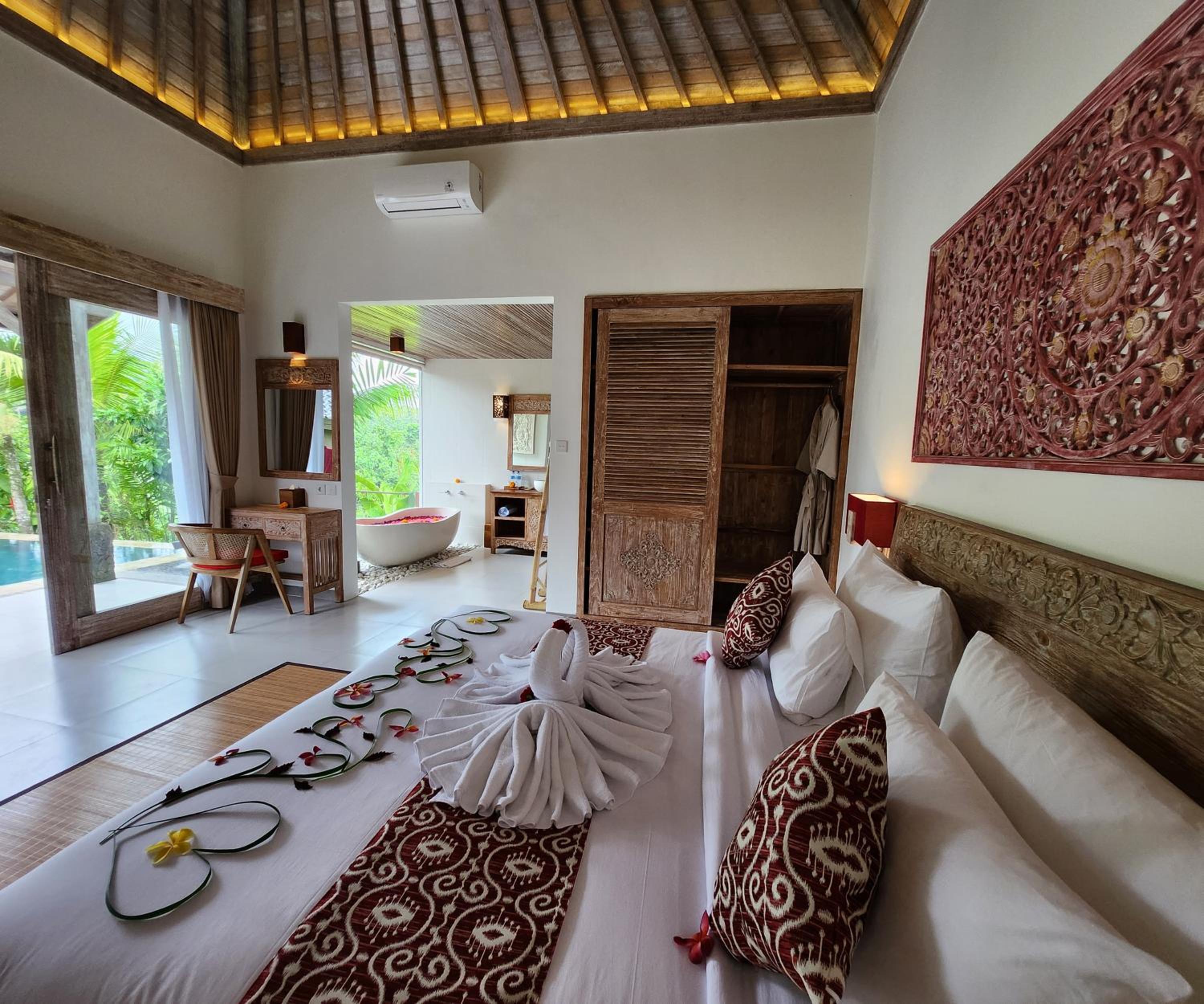 Luxury Villa - Photo 29