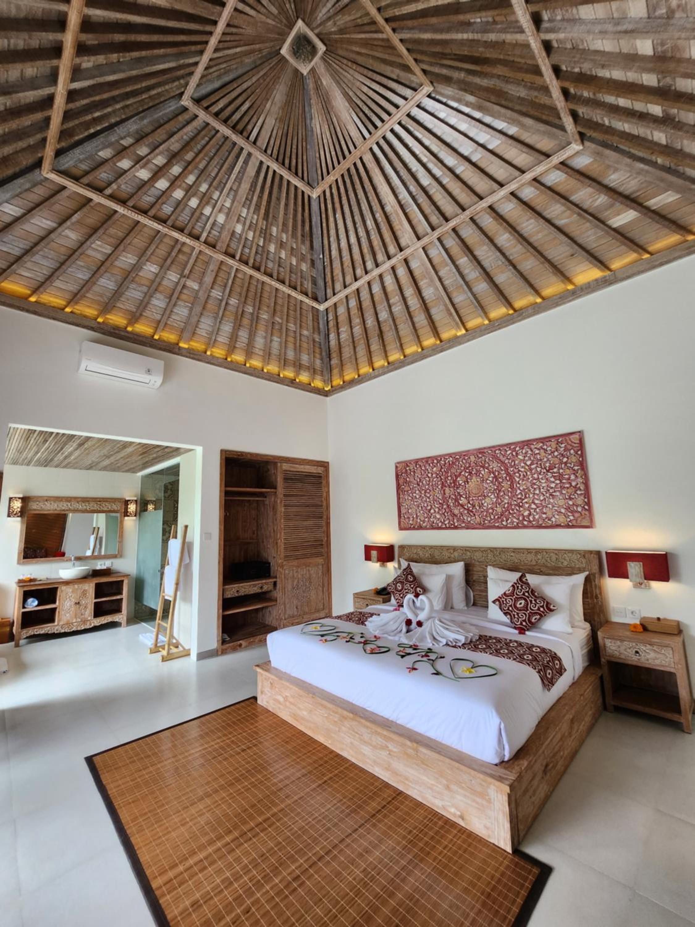 Luxury Villa - Photo 33