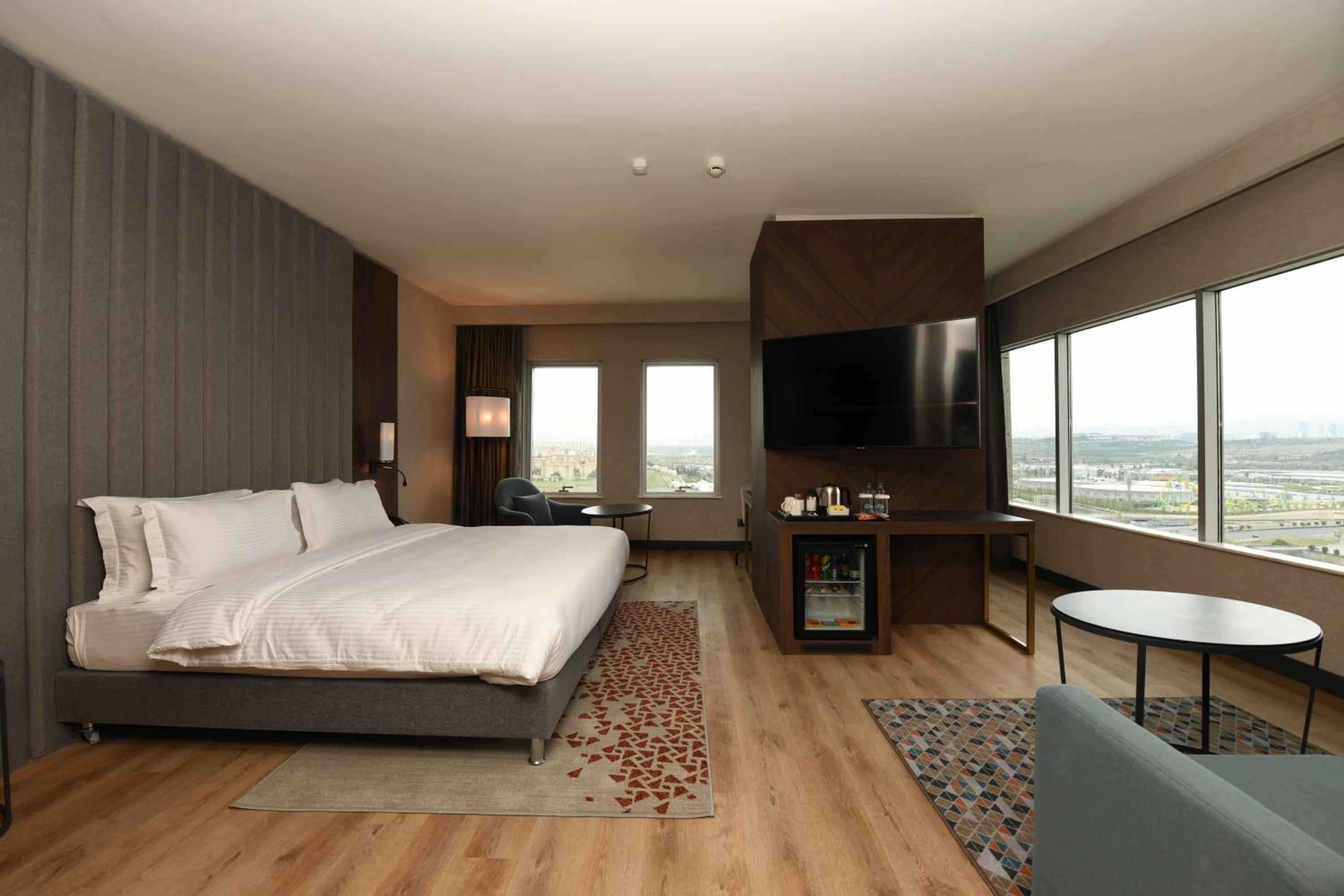 Junior King Suite - Smoking - Photo 1
