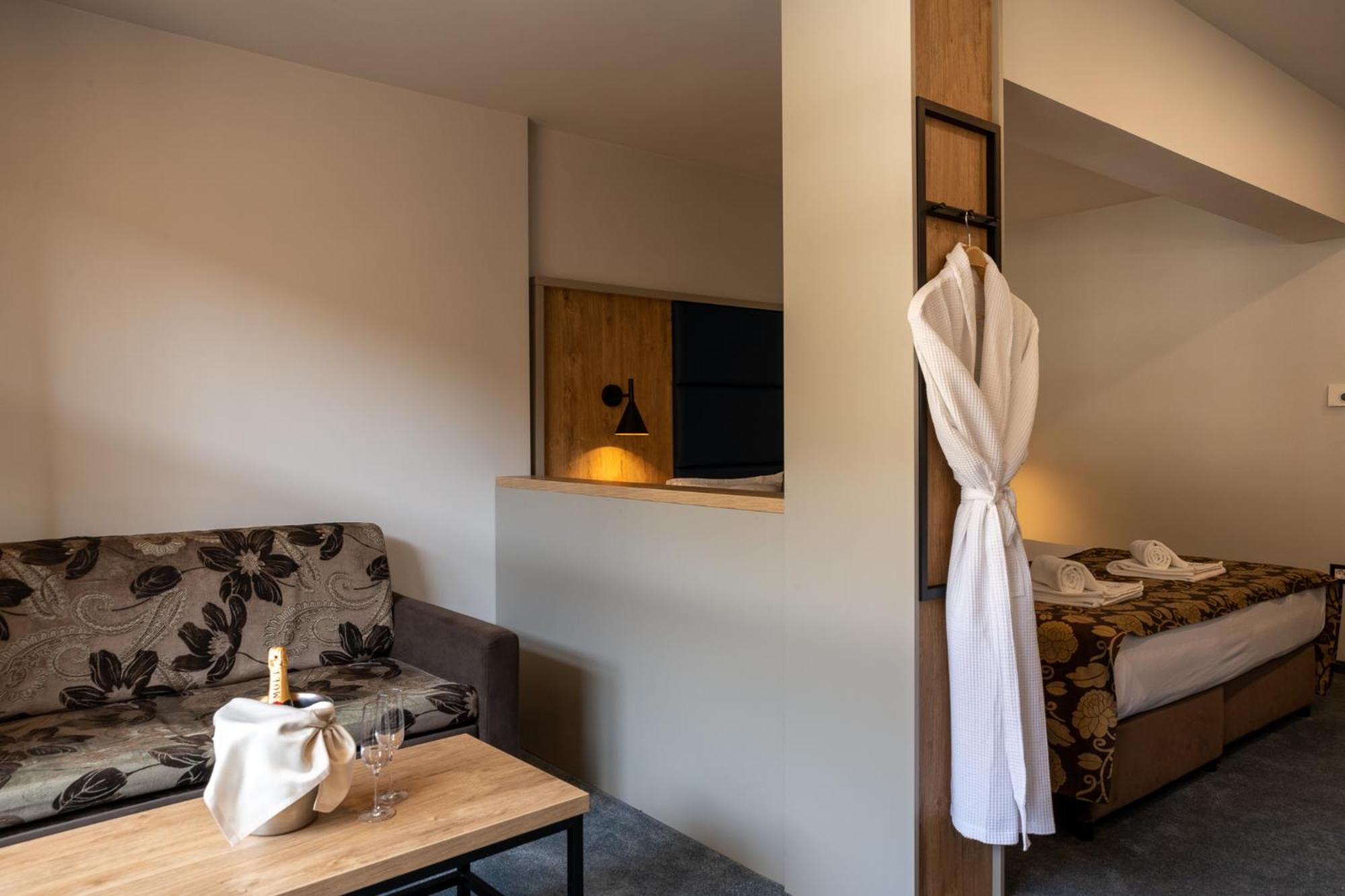 Deluxe Triple Room photo 2