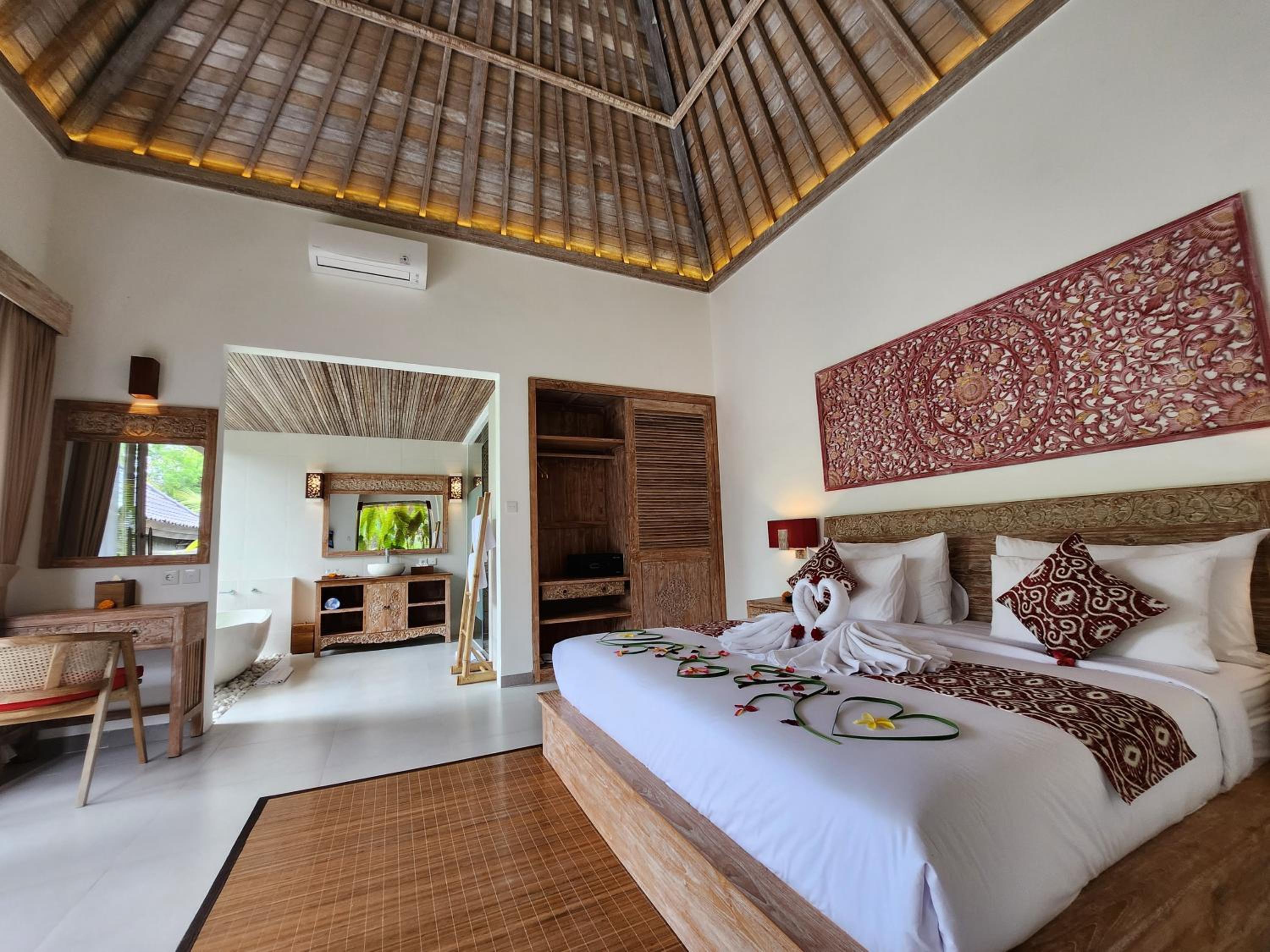 Luxury Villa - Photo 43