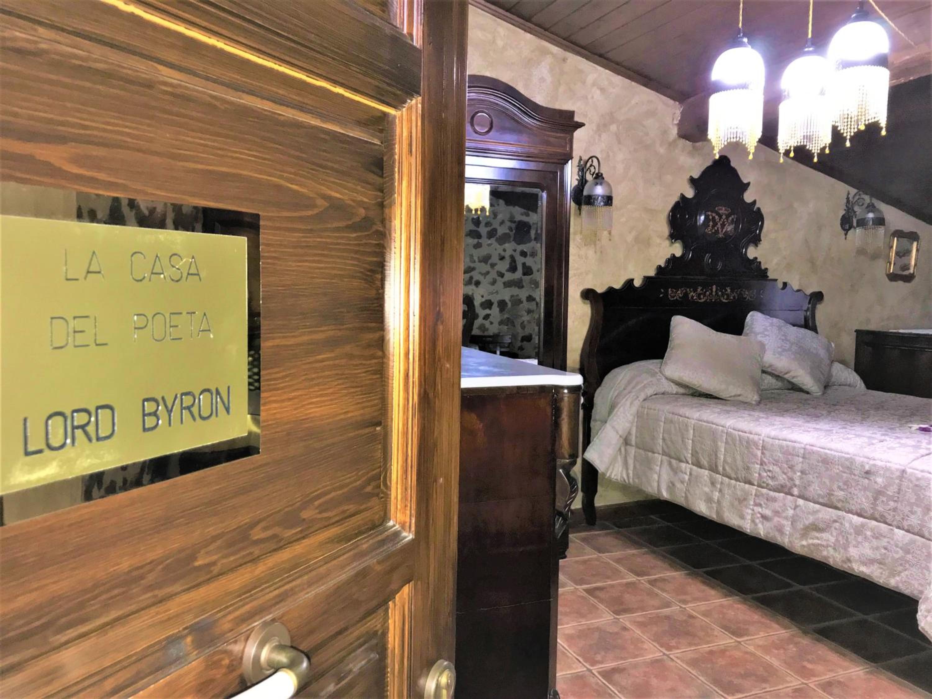 Habitación Doble con Baño Privado