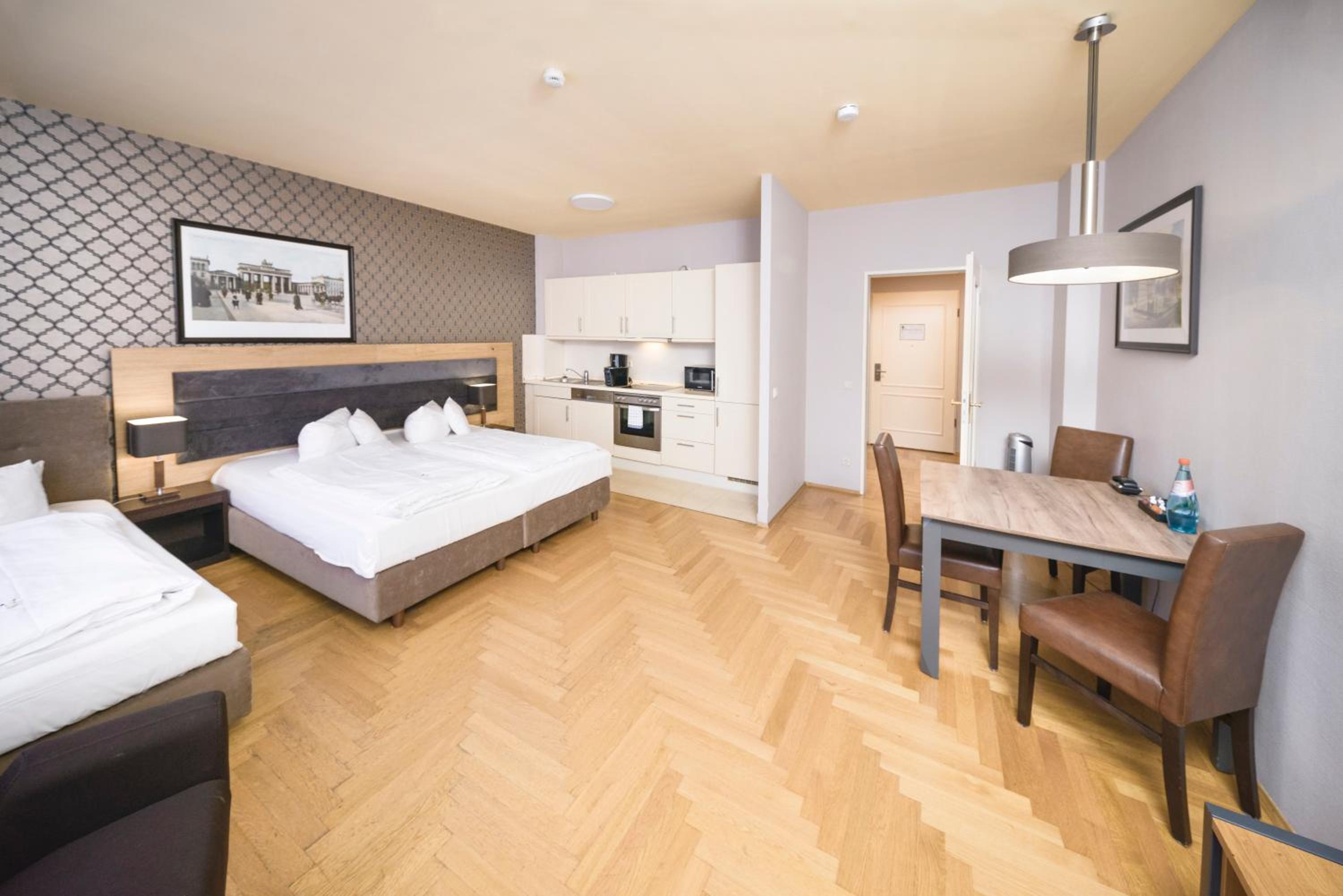 Junior Studio Apartment - Bundesallee 203 photo 3