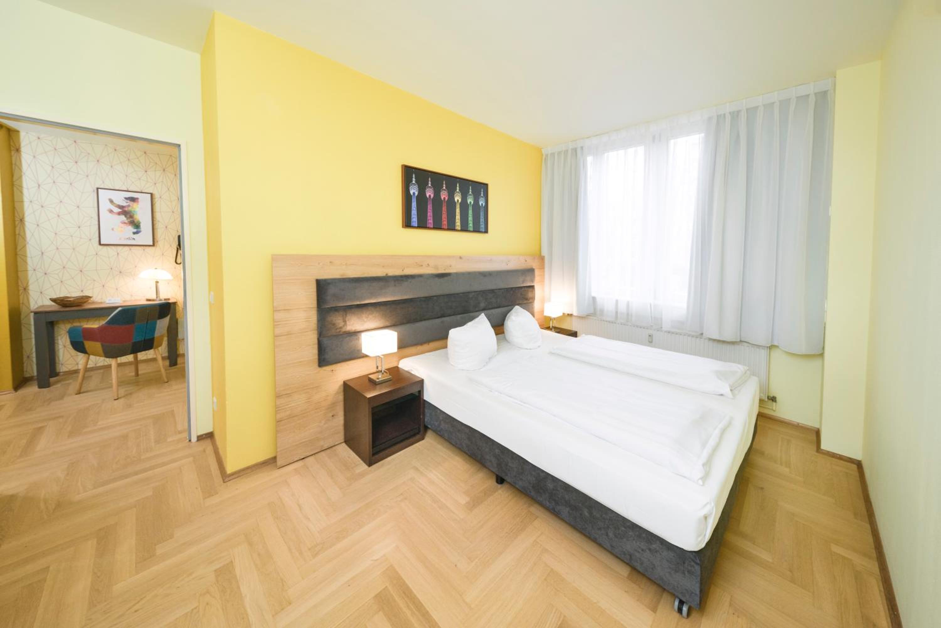 One-Bedroom Apartment - Bundesallee 203 photo 2