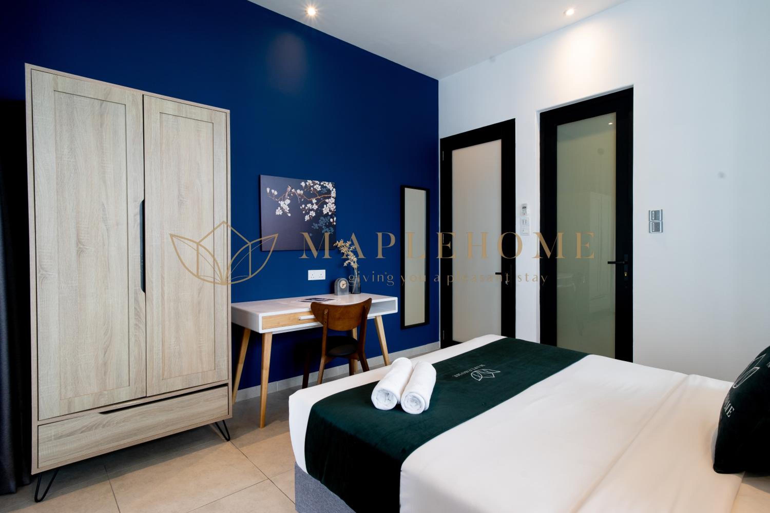 Premier Duplex Five-Bedroom Suite - Photo 16