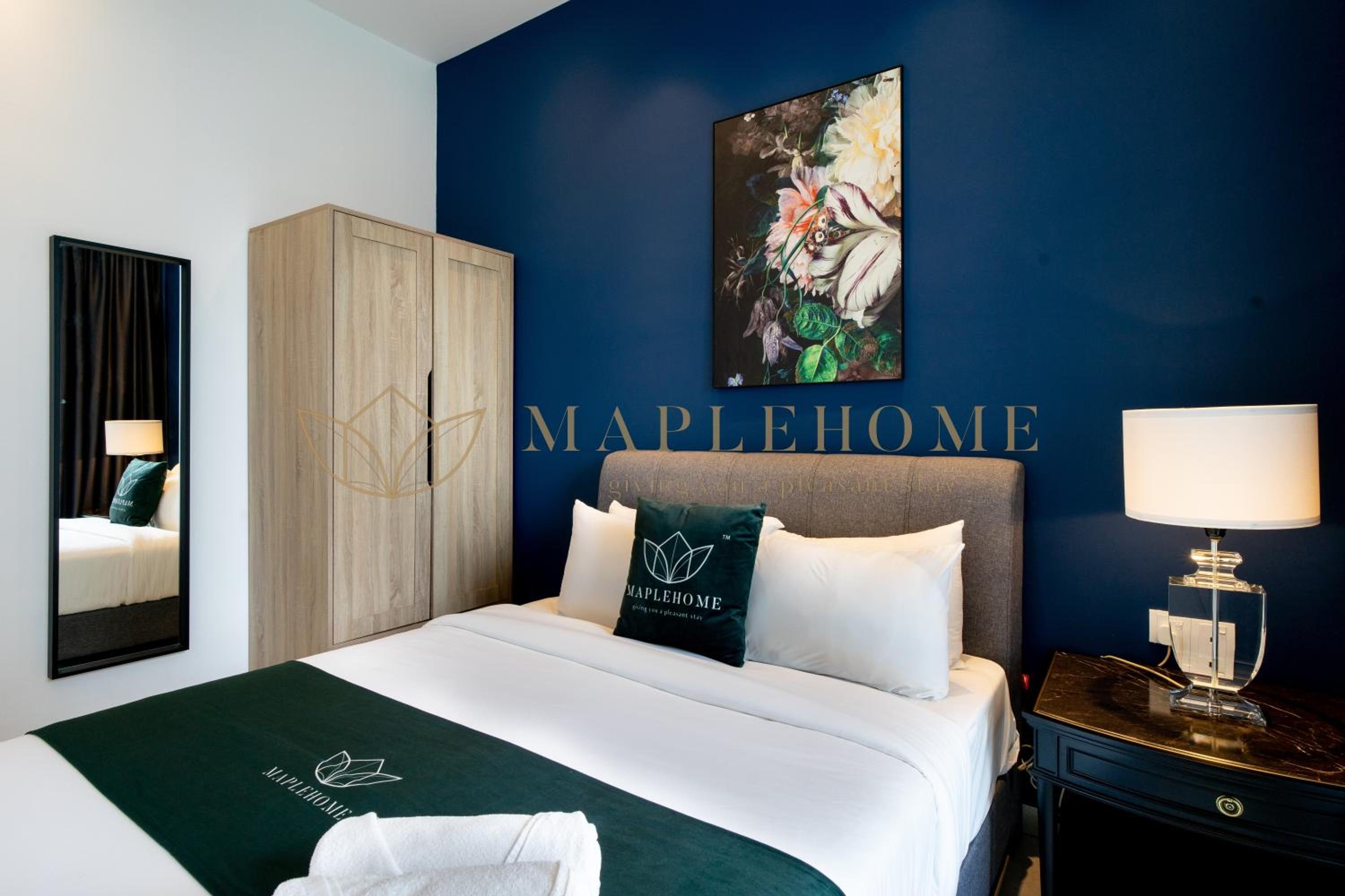Premier Duplex Five-Bedroom Suite - Photo 17