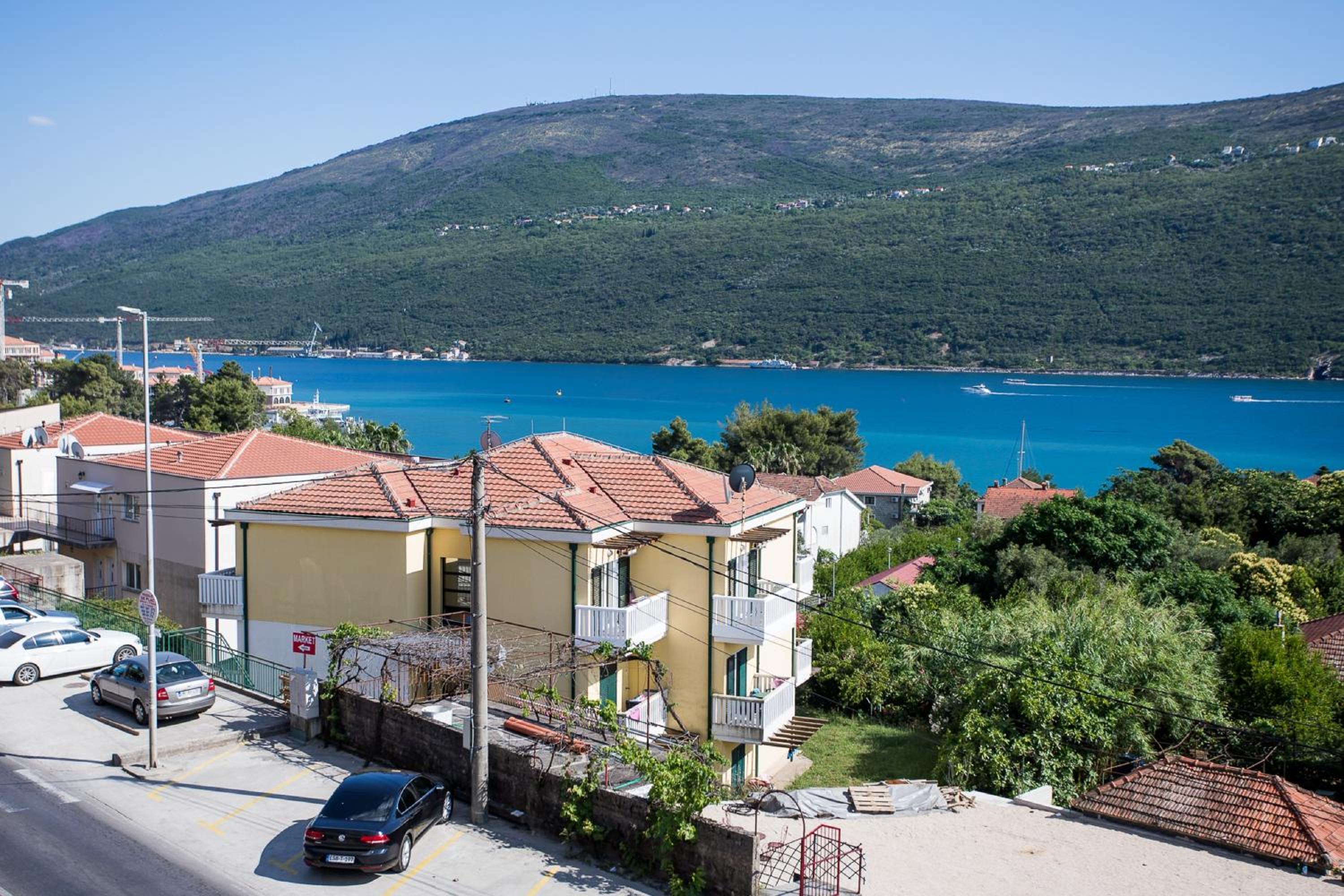Deluxe Double Room with Sea View - Photo 5