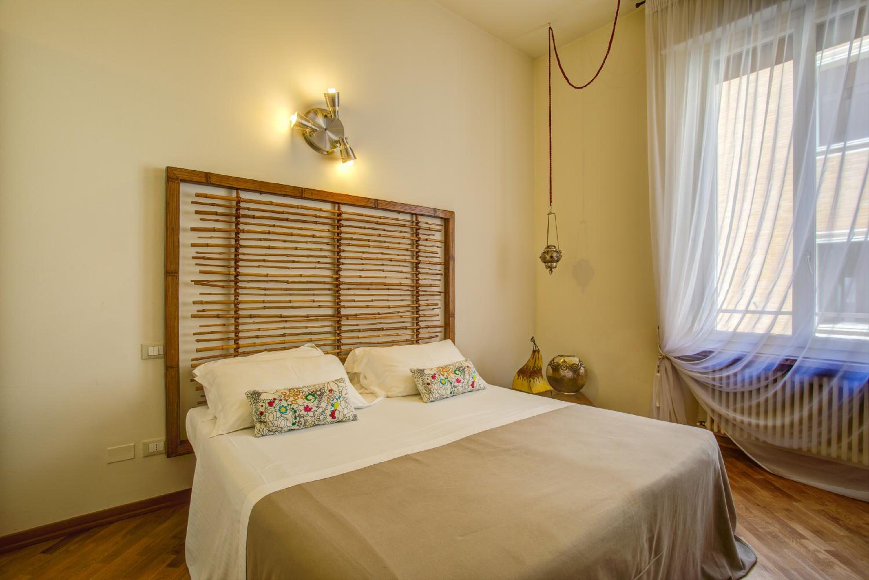 Deluxe Suite - Photo 17