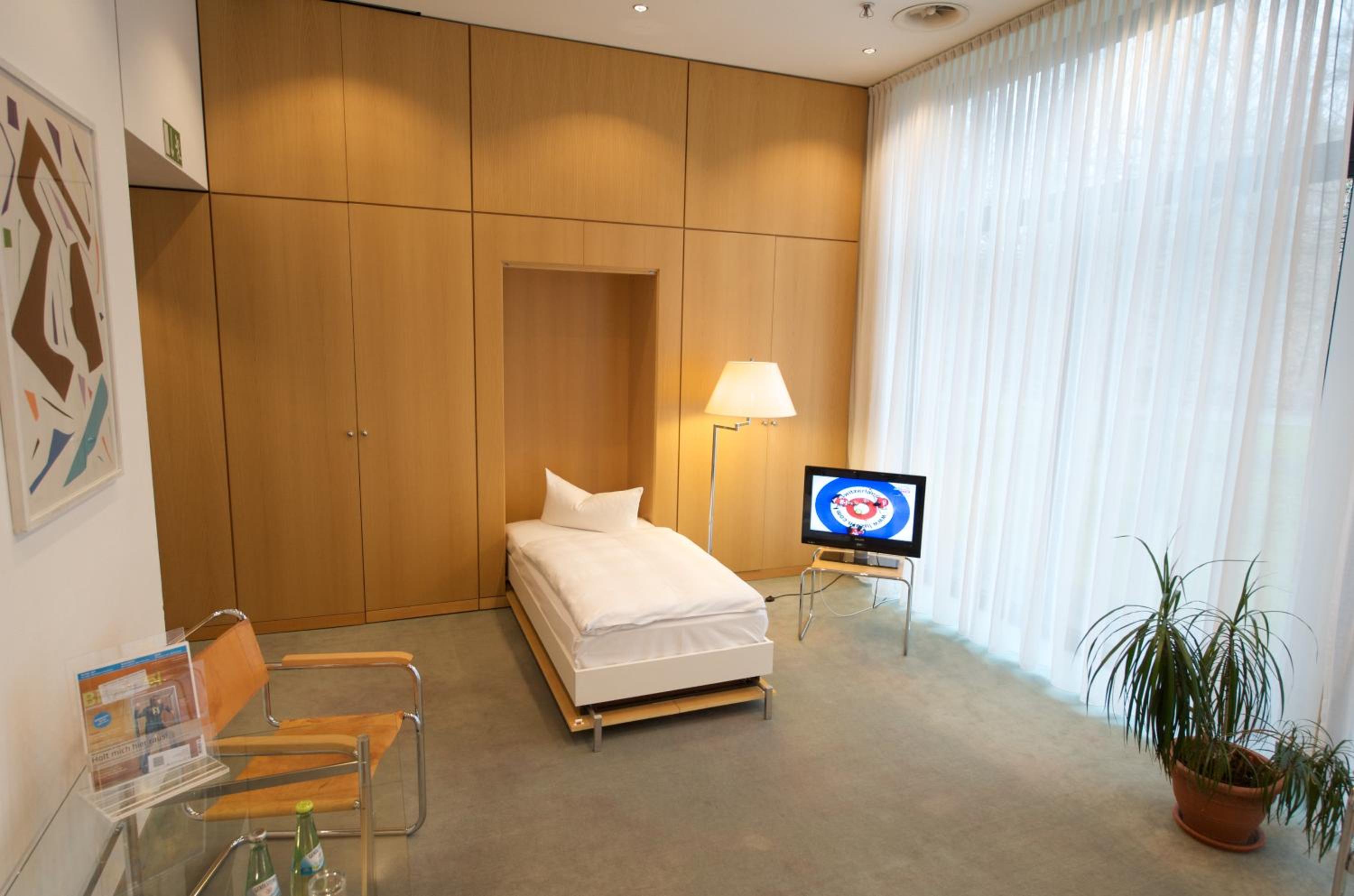 Standard Double Room - Disability Access photo 3