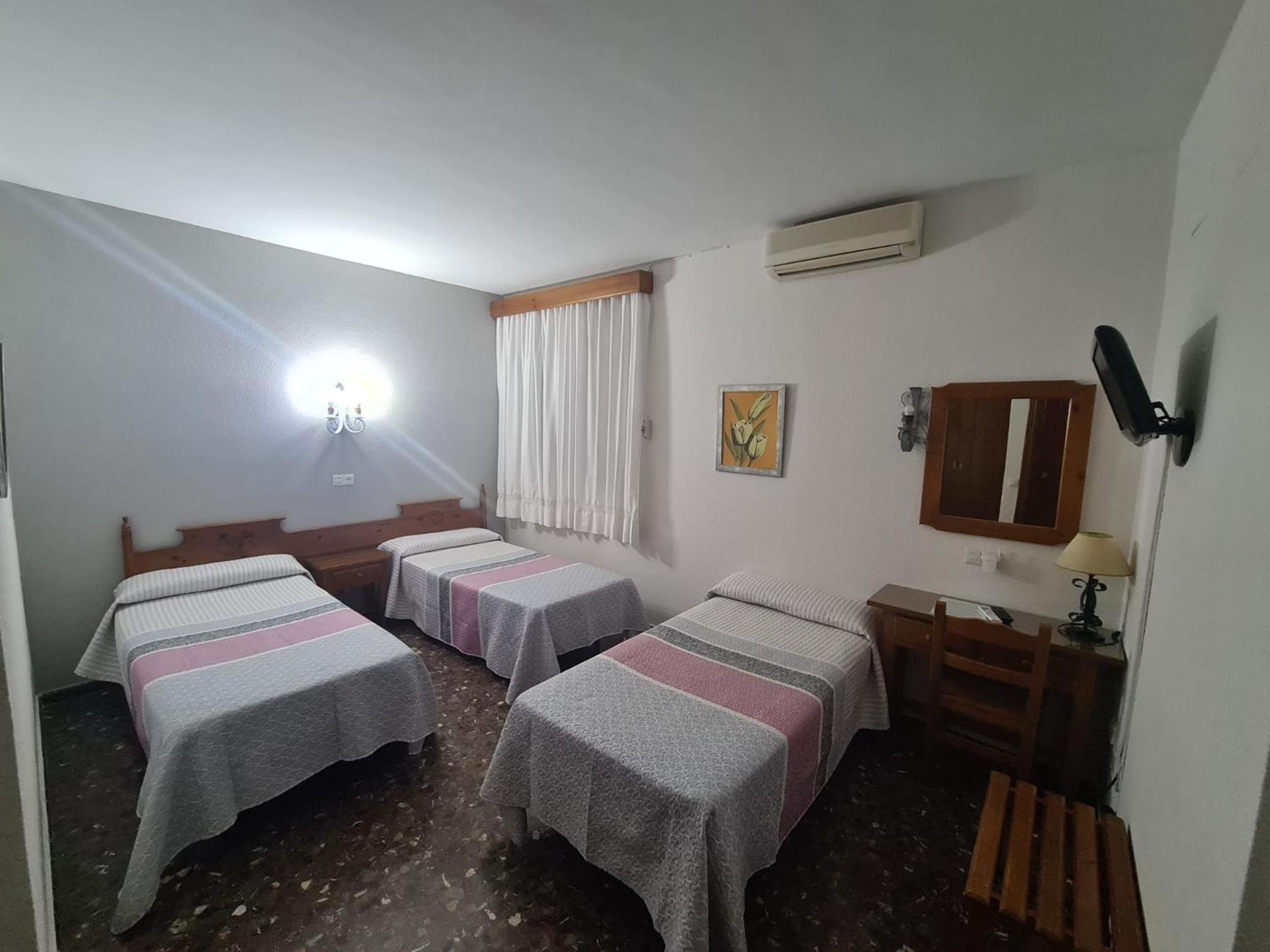 Double or Twin Room photo 2