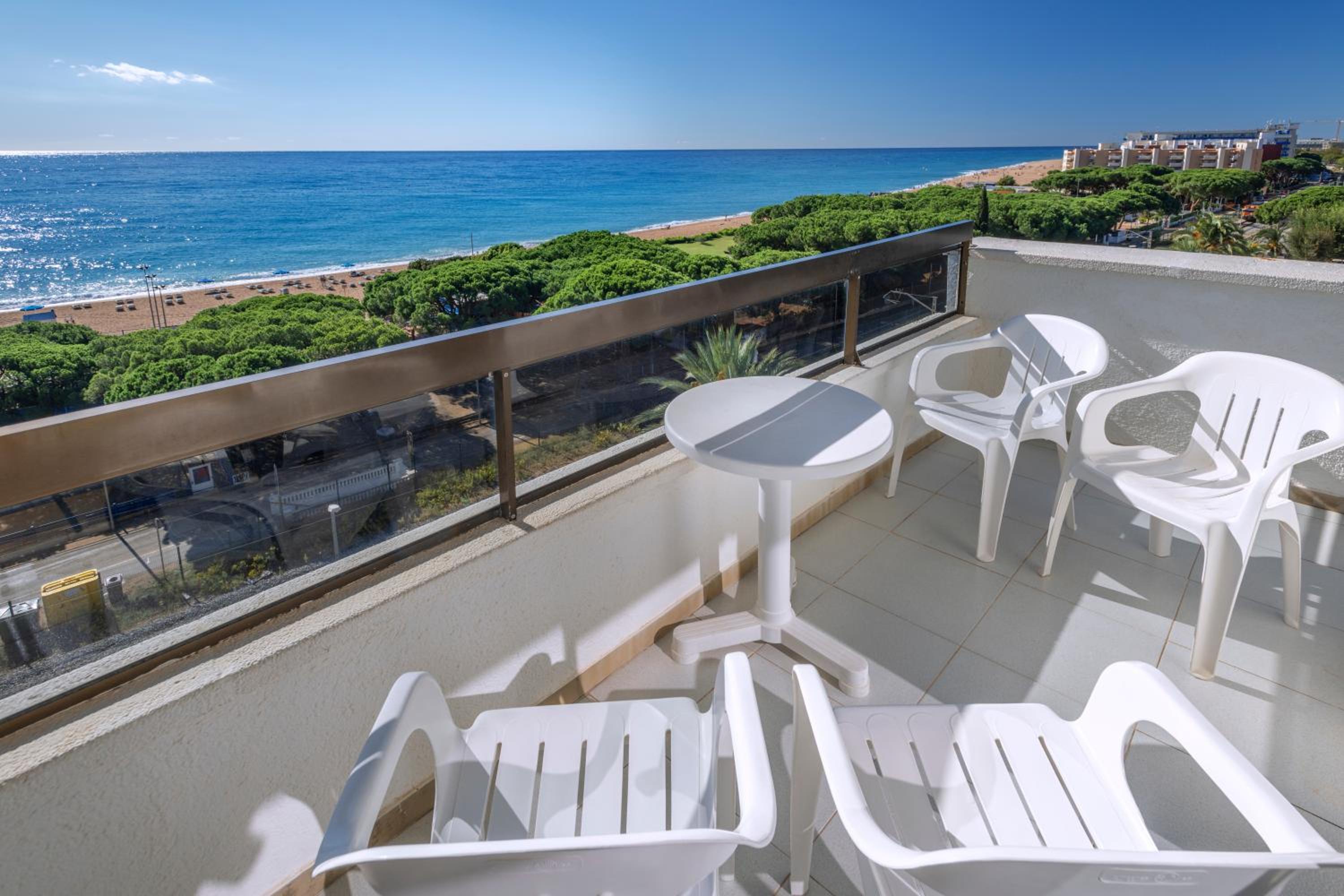 Deluxe Twin Room With Sea View