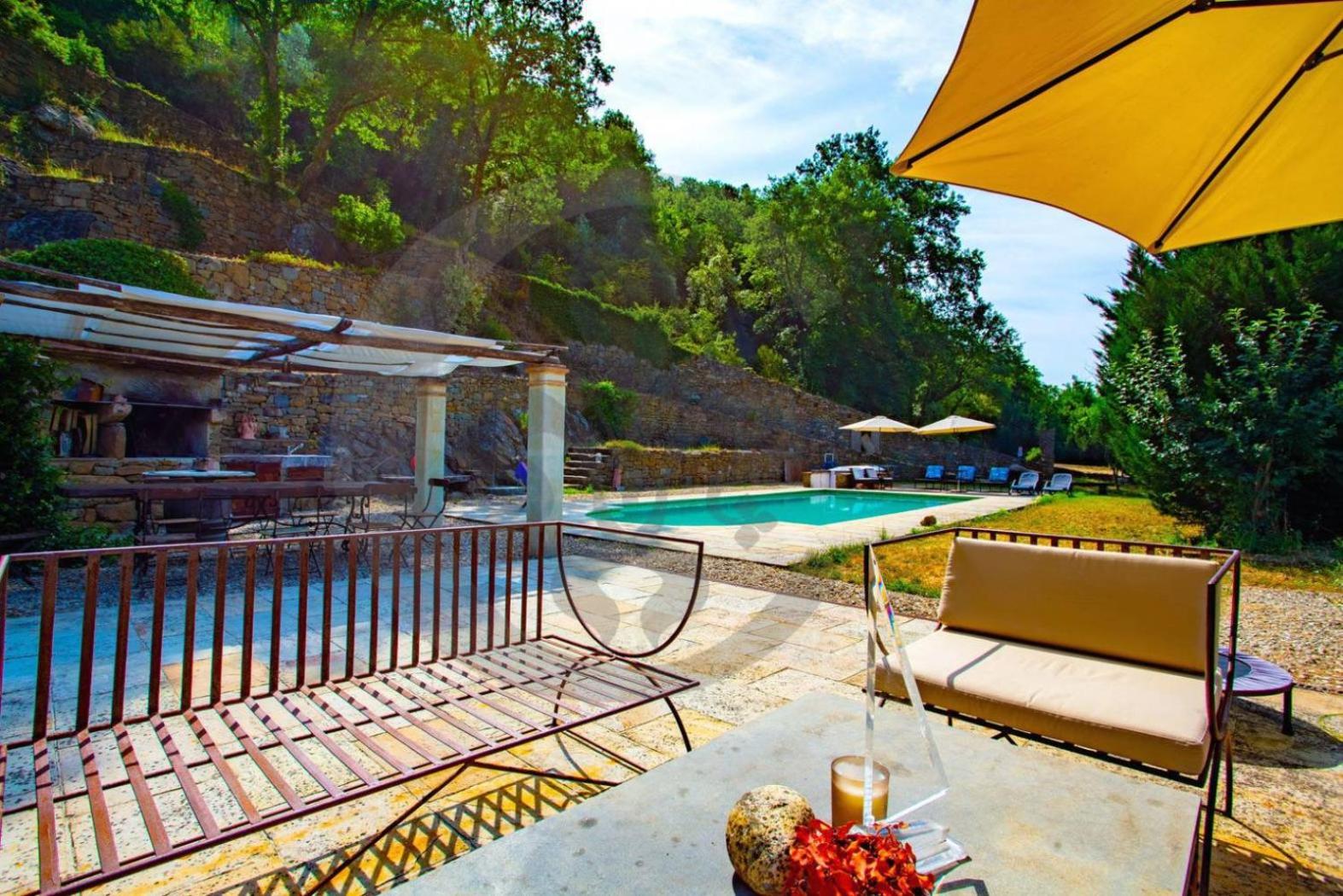 Villa photo 2