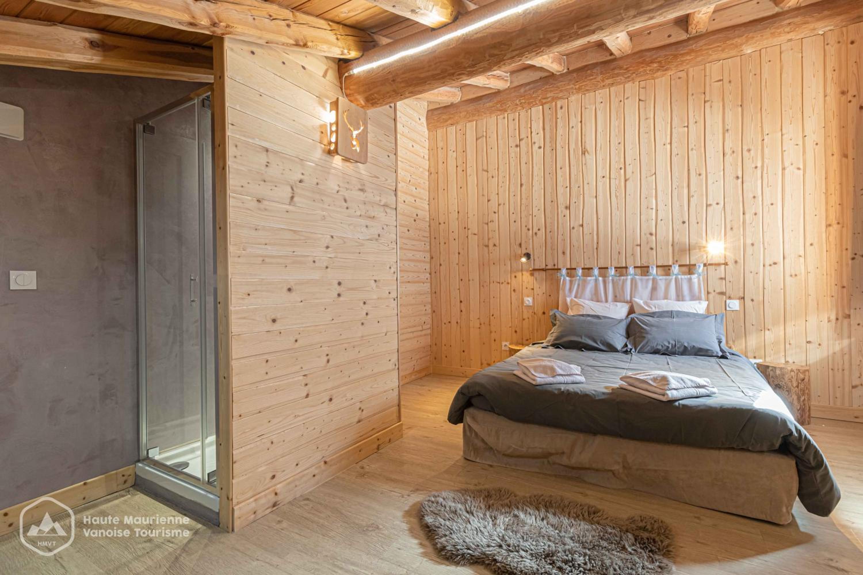 Double Room with Mountain View - Photo 1