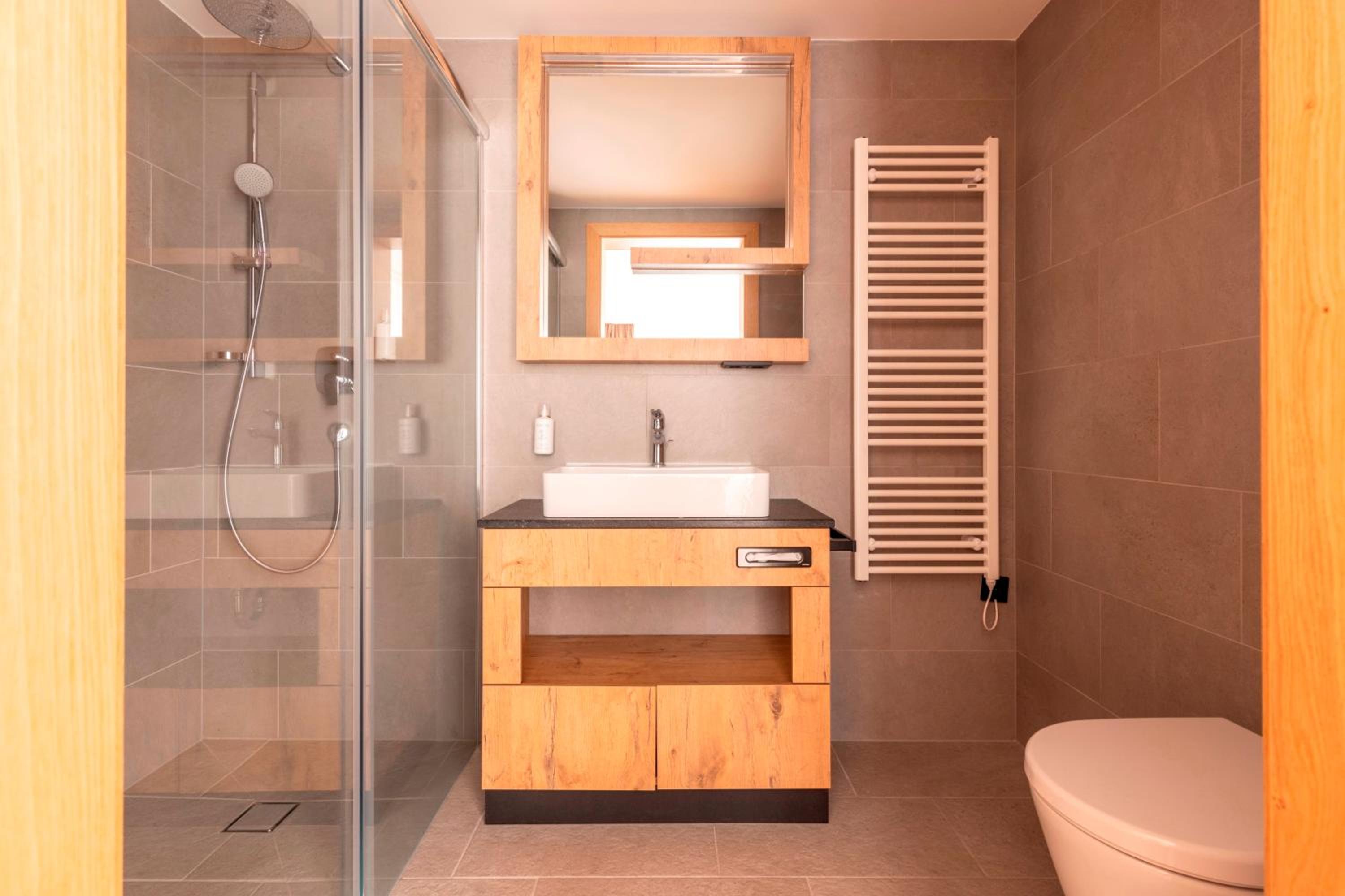 Offer - Deluxe Apartment (2 Bedrooms) with Balcony - Photo 4