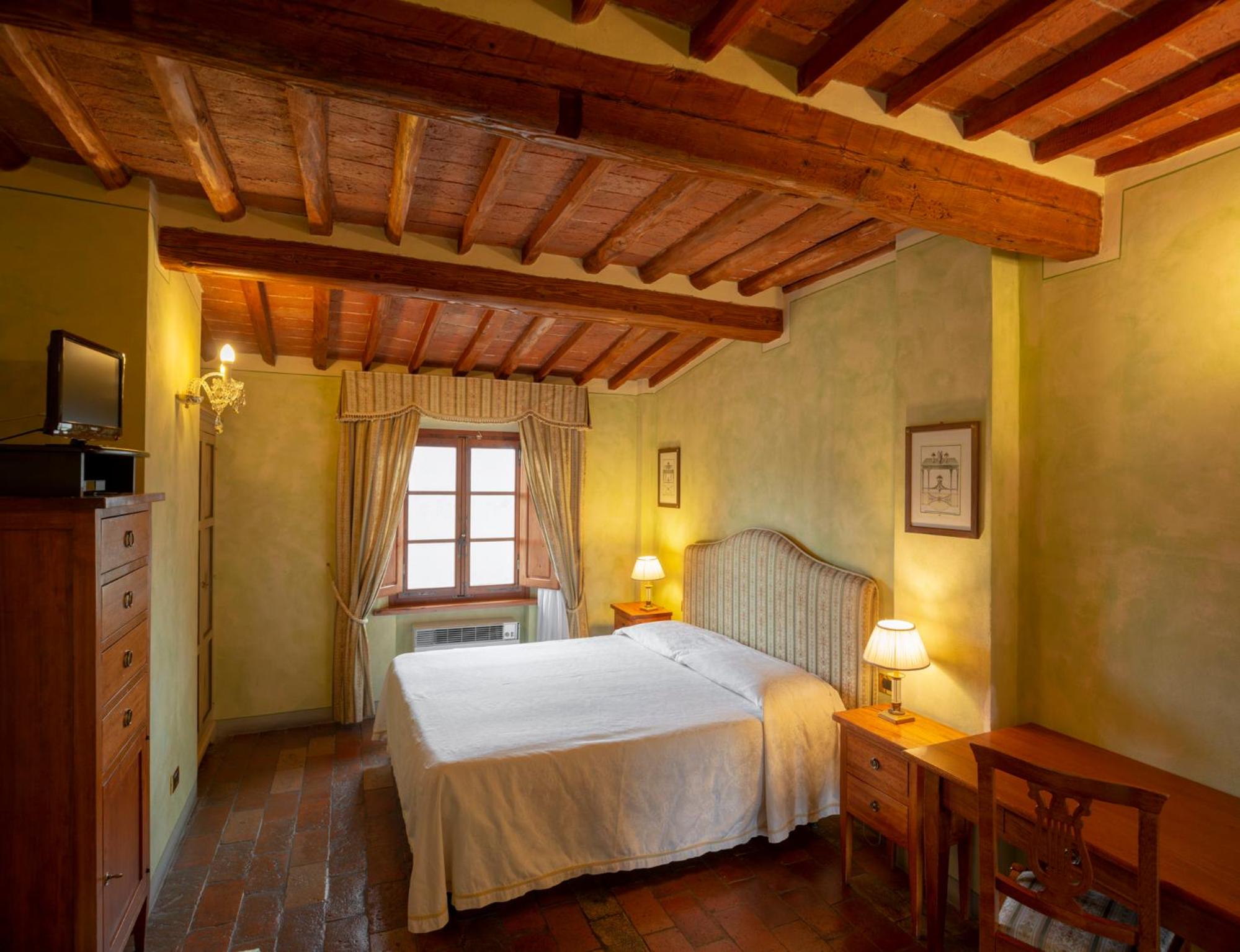 Triple Room - Photo 1